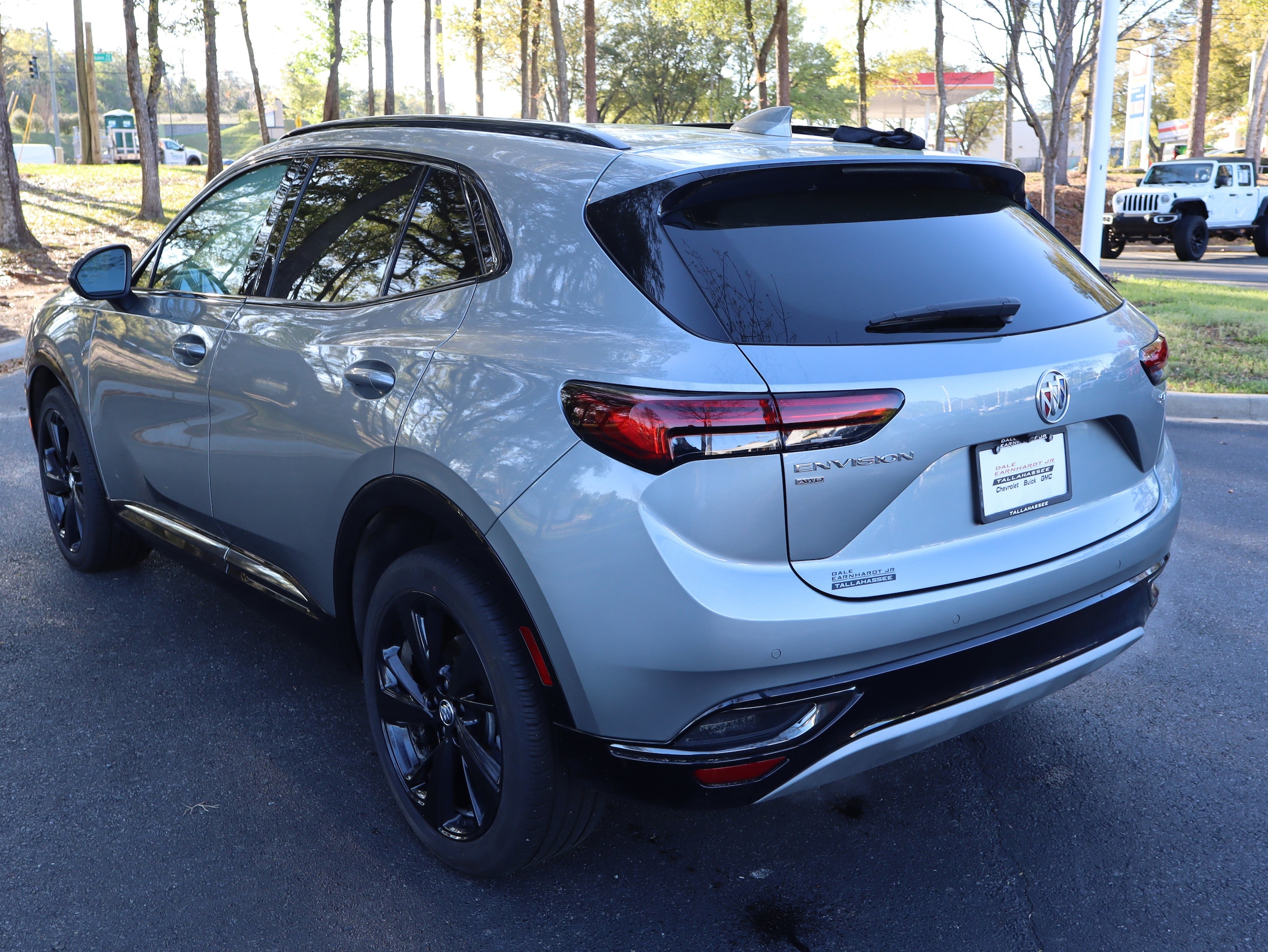 2023 Buick Envision Essence photo 6