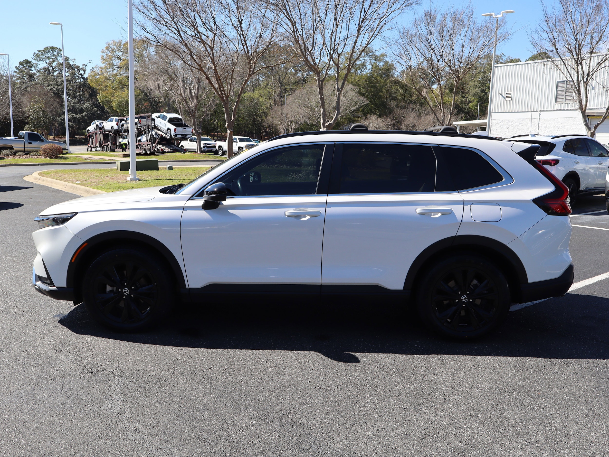 2024 Honda CR-V Hybrid Sport Touring photo 3