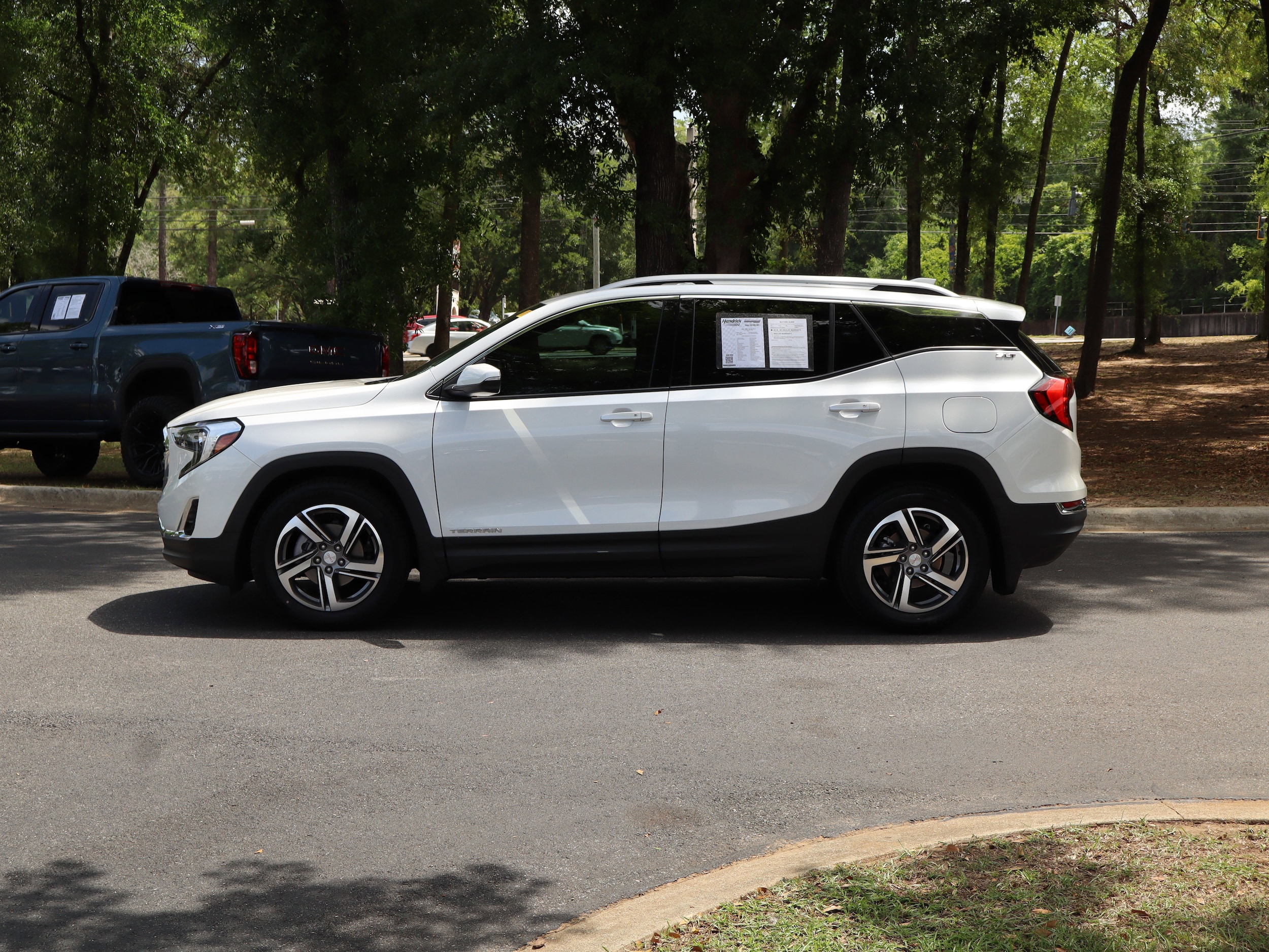 2021 GMC Terrain SLT photo 4