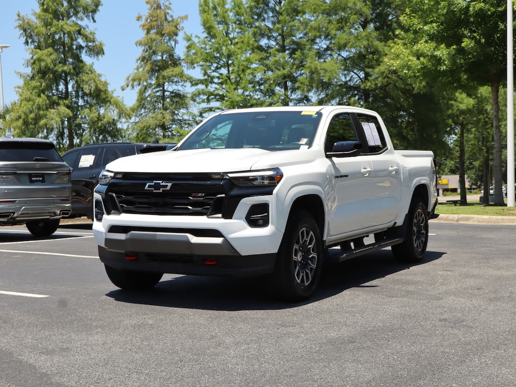 Used 2025 Chevrolet Colorado 4WD Z71 Pickup