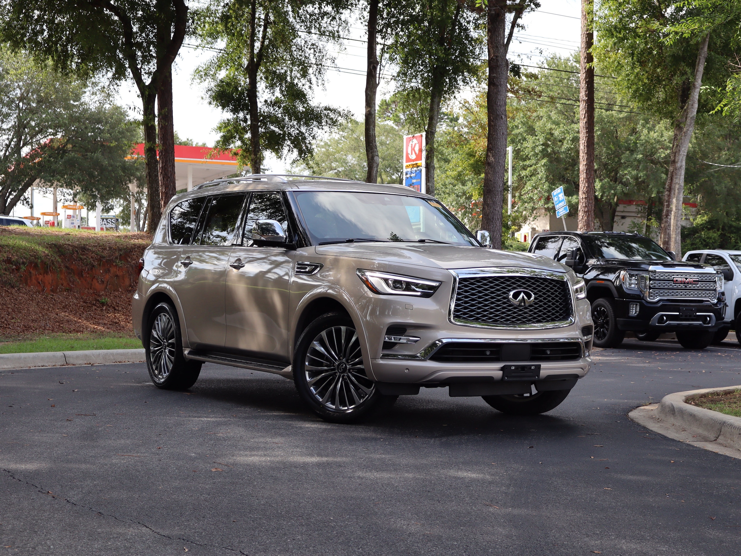 INFINITI QX80 SENSORY