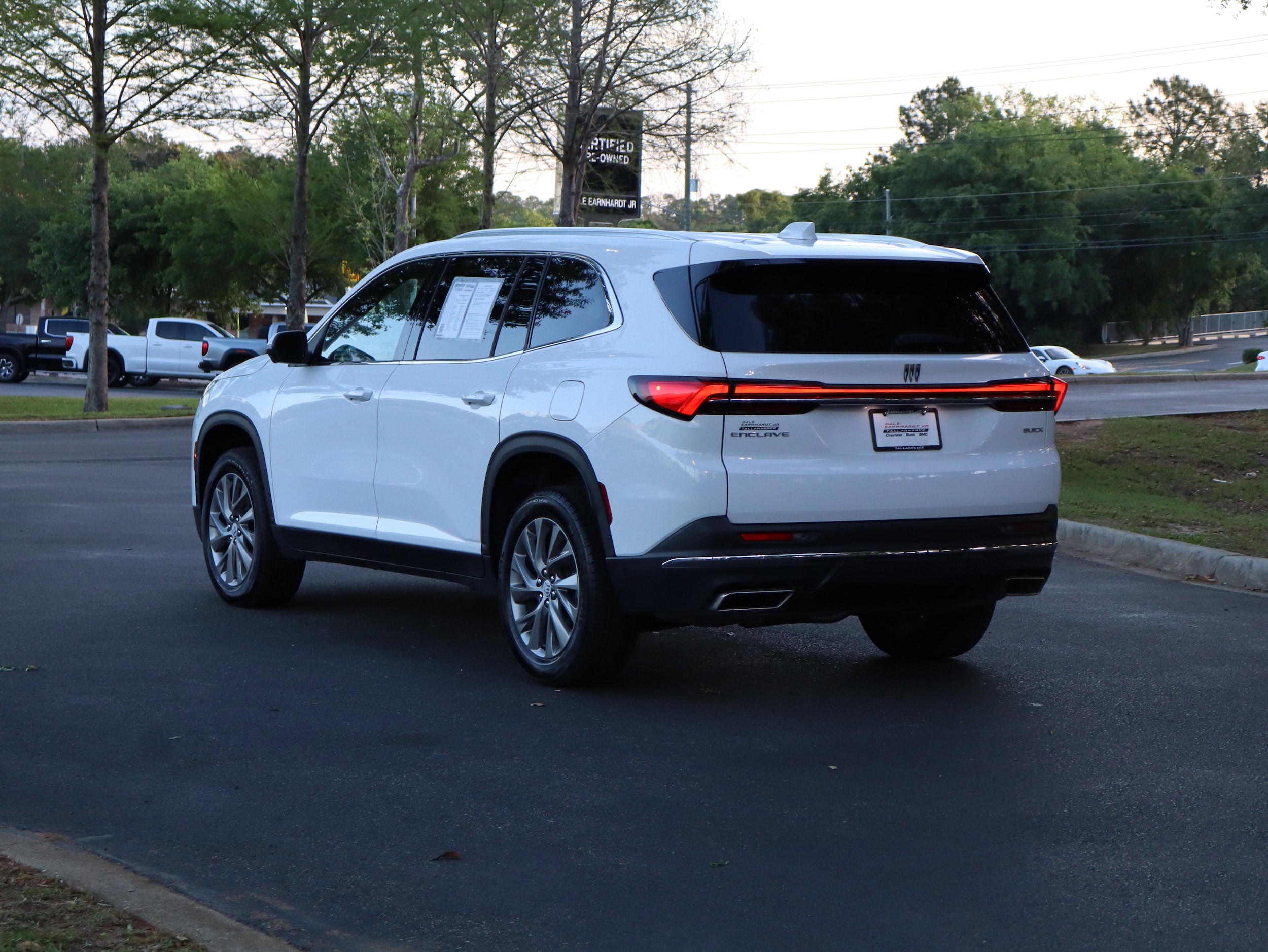 2026 Buick Enclave Preferred photo 5