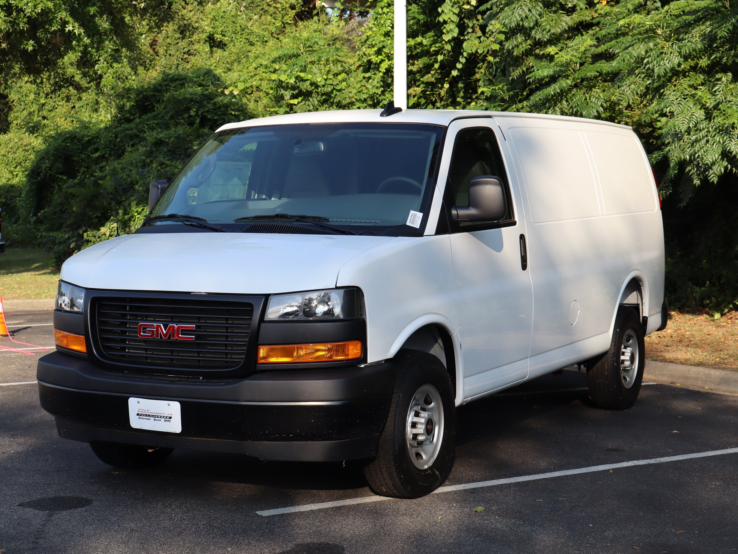 2025 GMC Savana Cargo Van 1WT