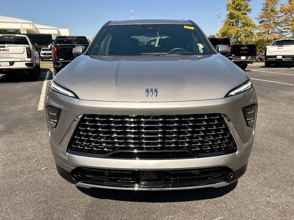 Used 2025 Buick Enclave Avenir SUV