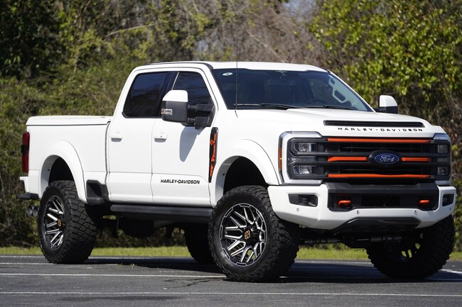 2023 Ford Super Duty F-250 SRW LARIAT Pickup
