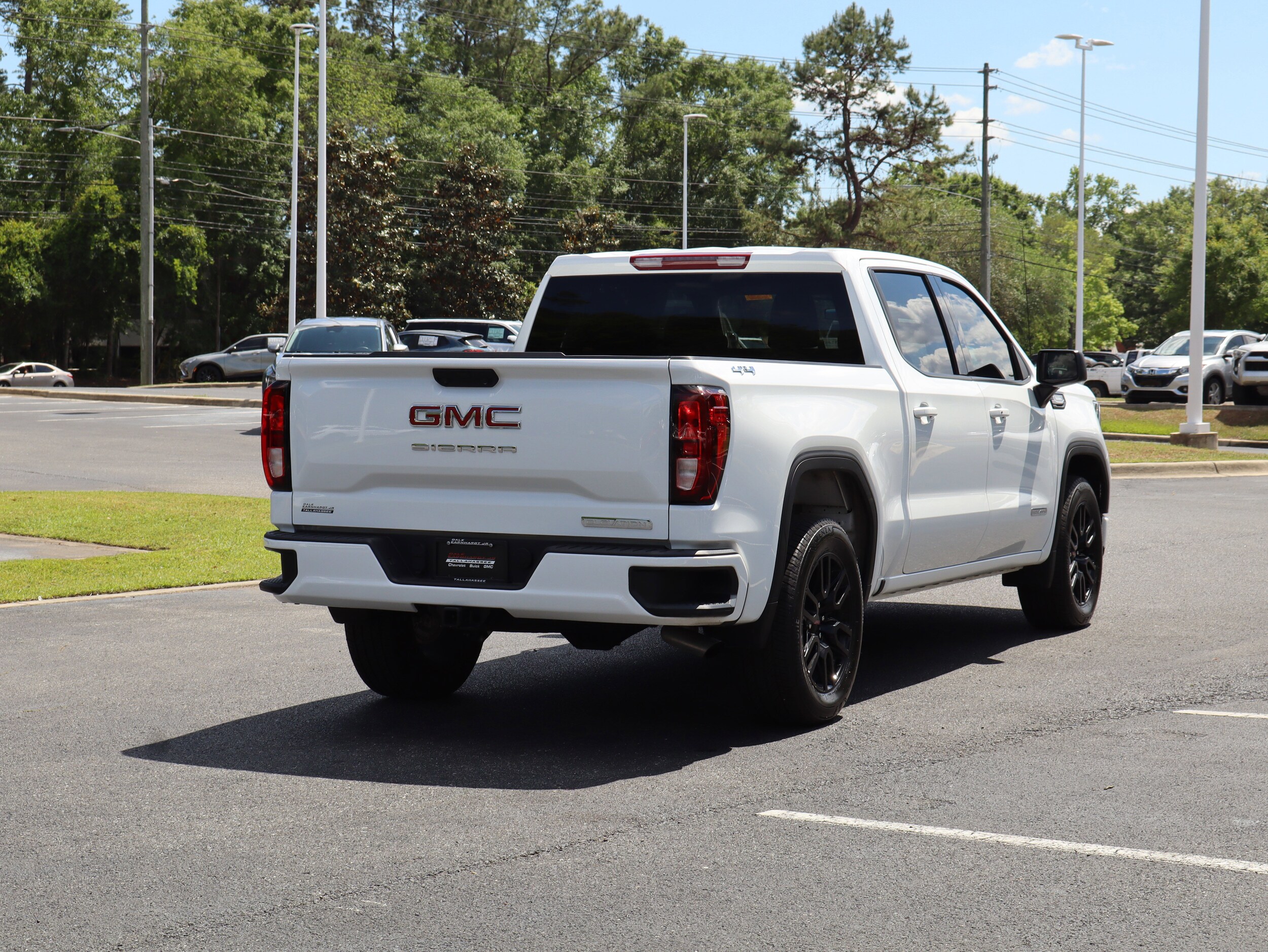 2026 GMC Sierra 1500 Elevation photo 3