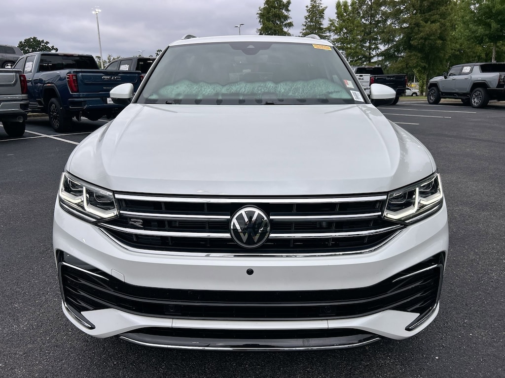 Used 2024 Volkswagen Tiguan SEL R-Line SUV