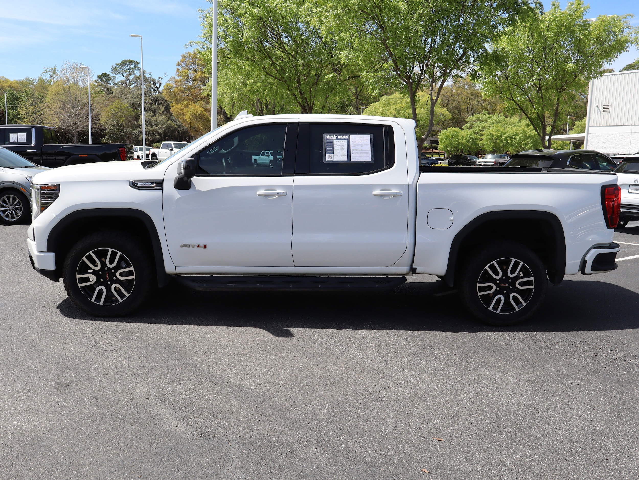 2023 GMC Sierra 1500 AT4 photo 4