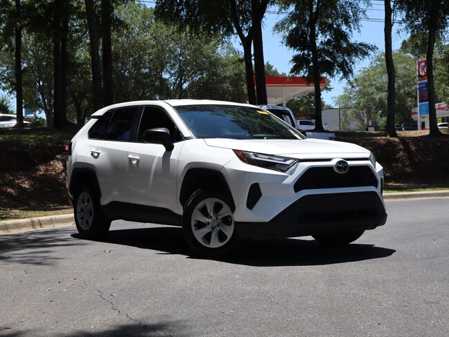 2024 Toyota RAV4 LE SUV