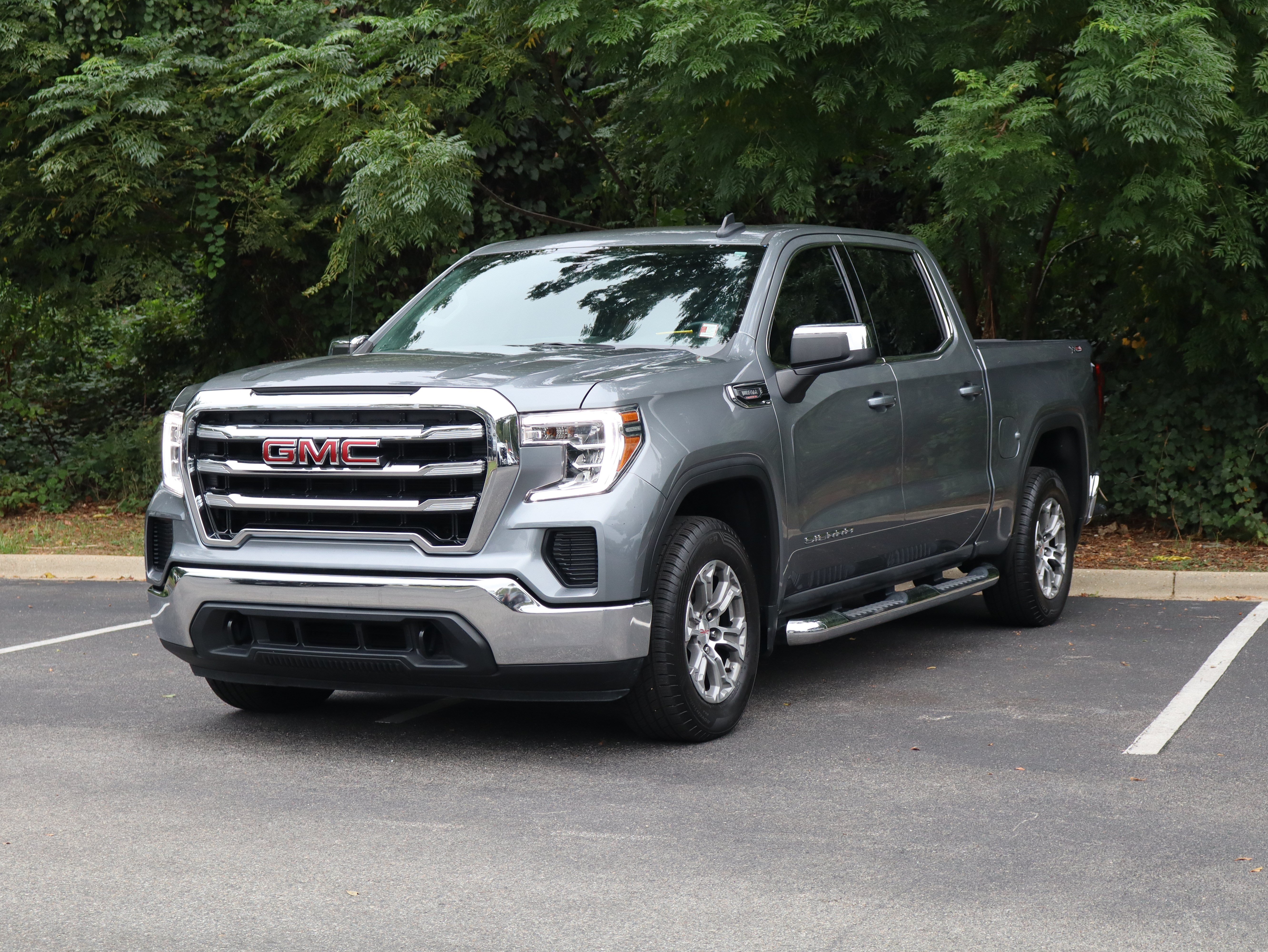 Used 2021 GMC Sierra 1500 SLE Pickup