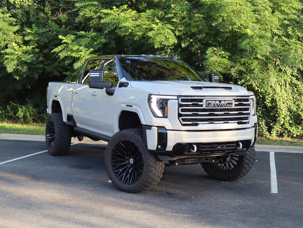 Used 2026 GMC Sierra 2500HD AT4 Pickup