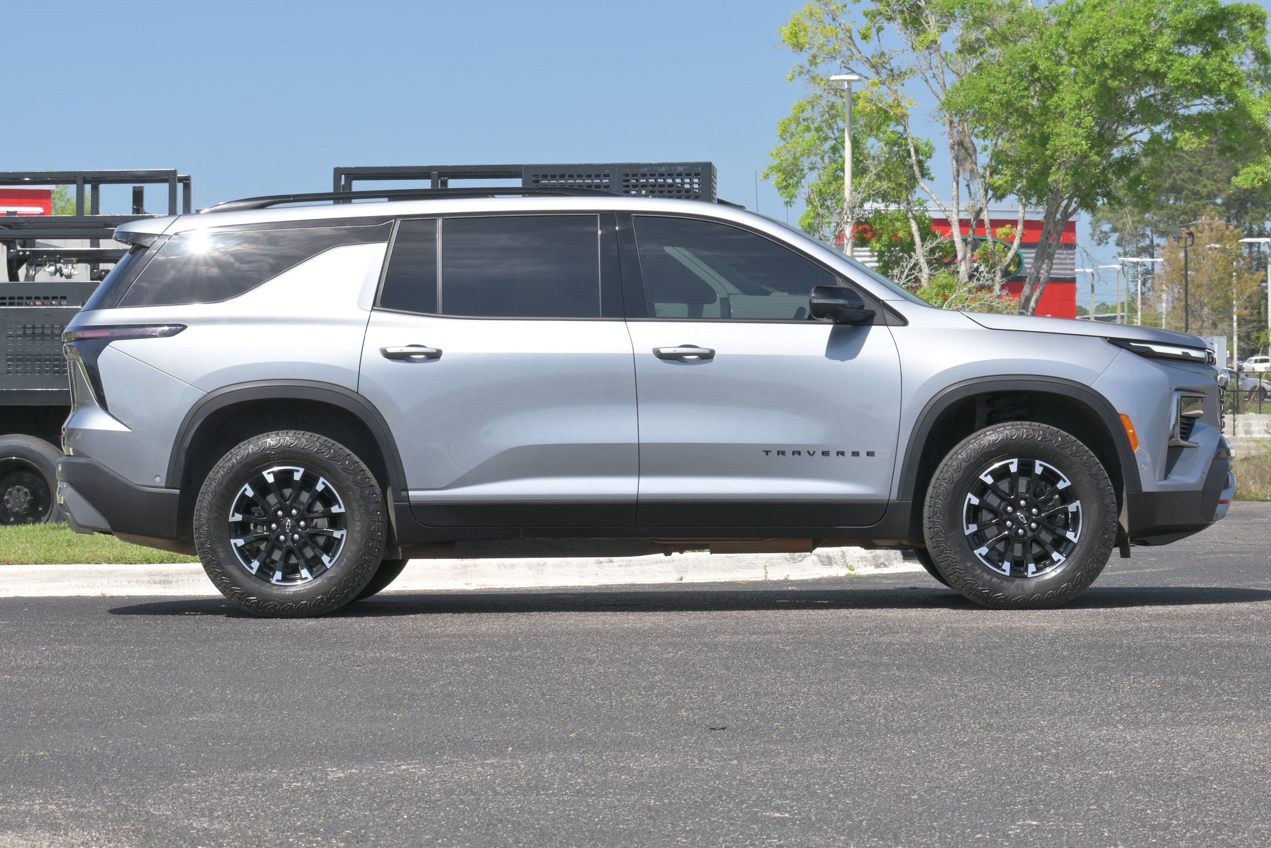 2024 Chevrolet Traverse AWD Z71 photo 5