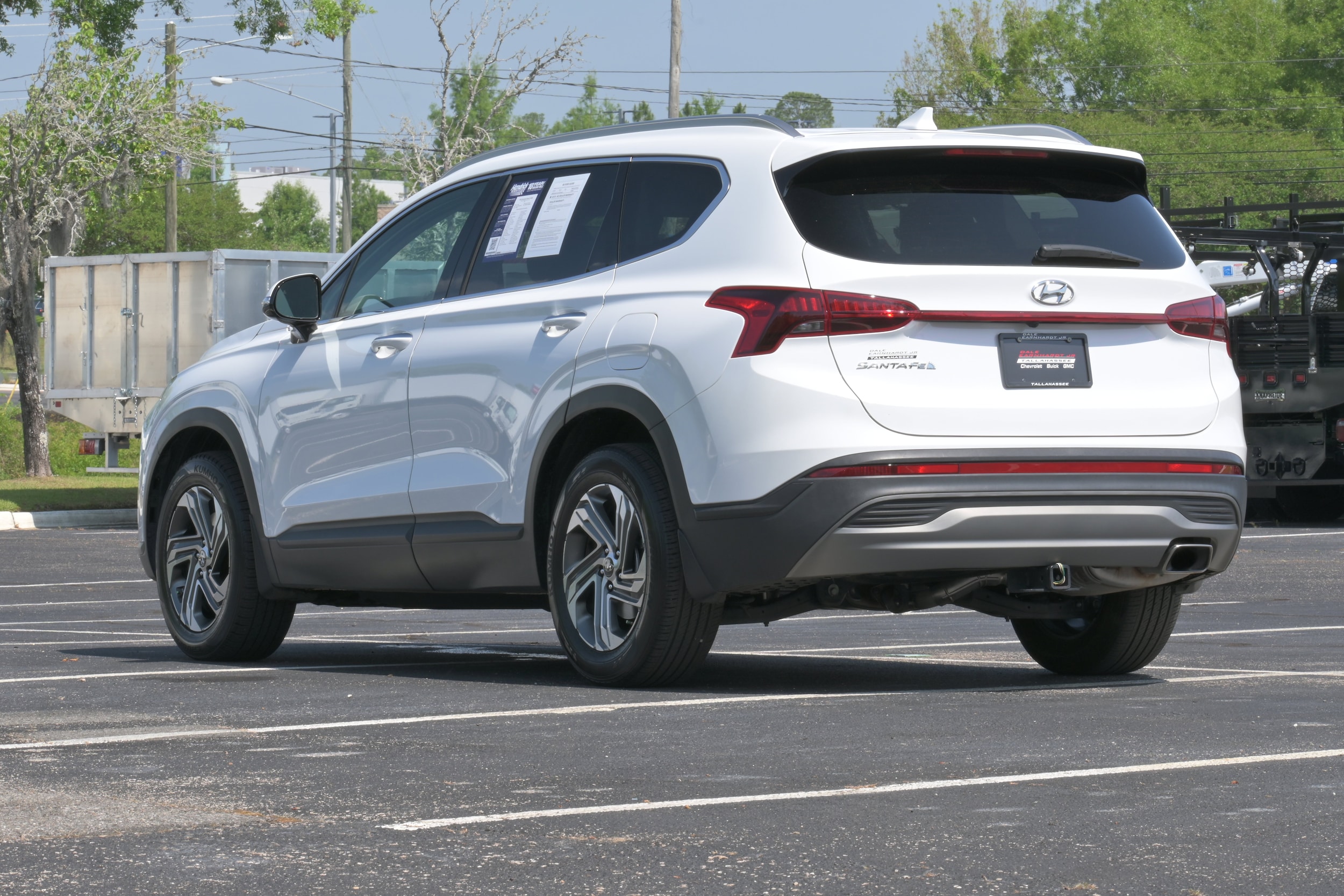 2023 Hyundai Santa Fe SEL photo 2