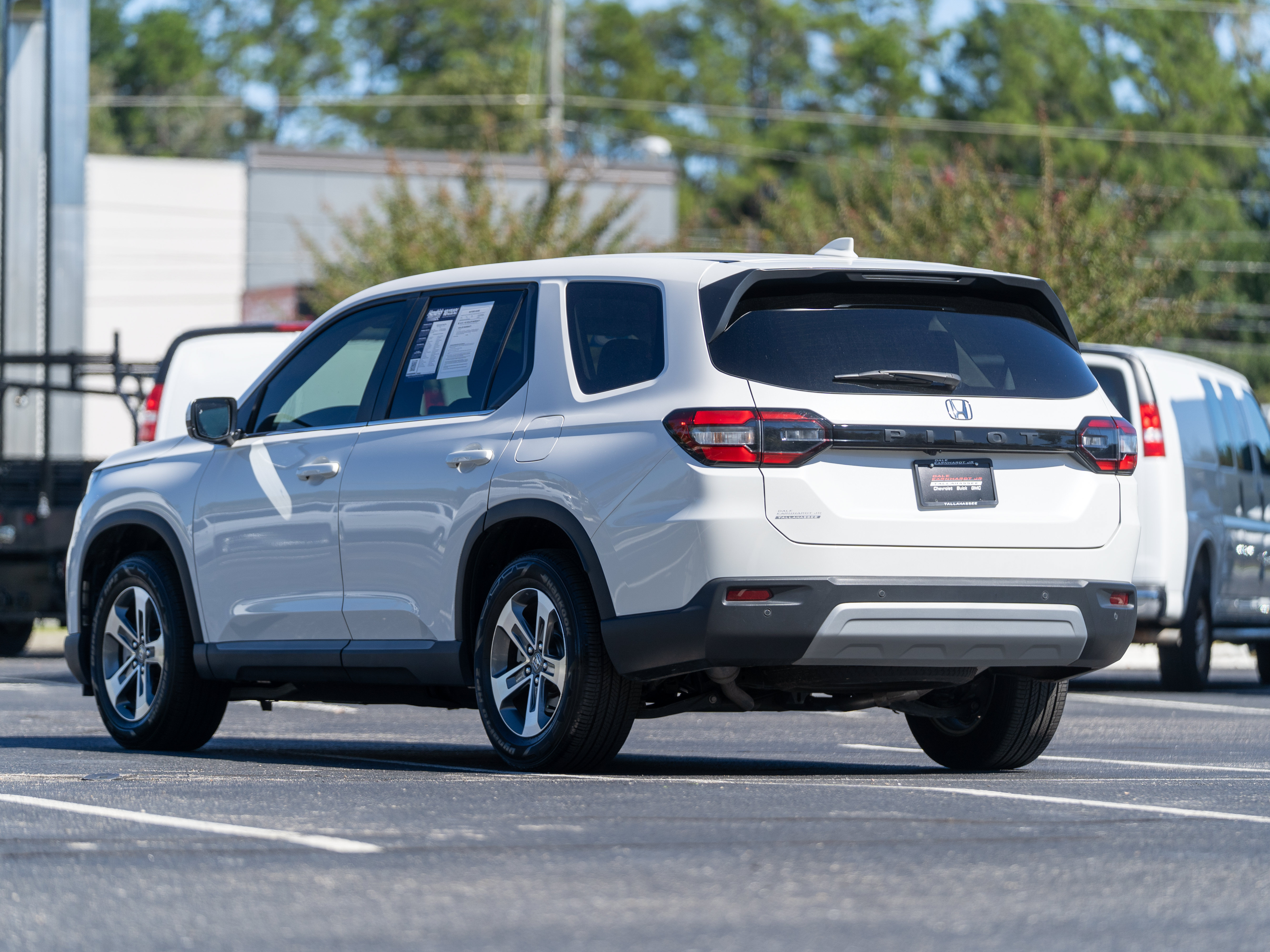 Used 2025 Honda Pilot EX-L SUV