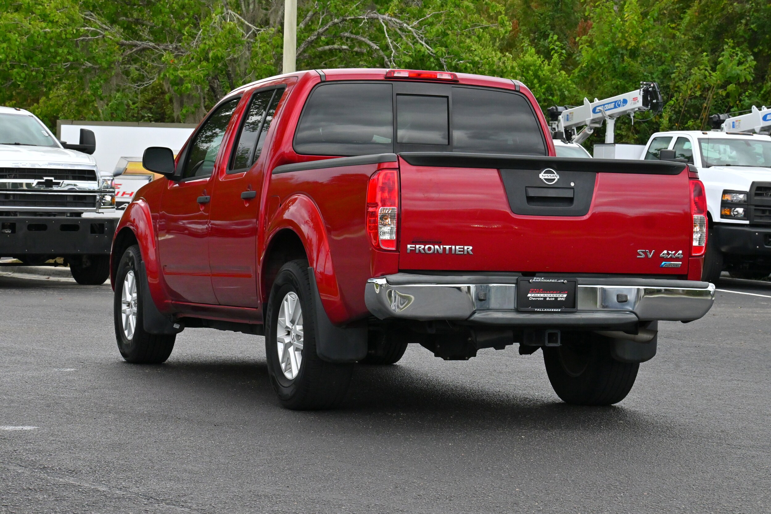 2019 Nissan Frontier SV photo 2