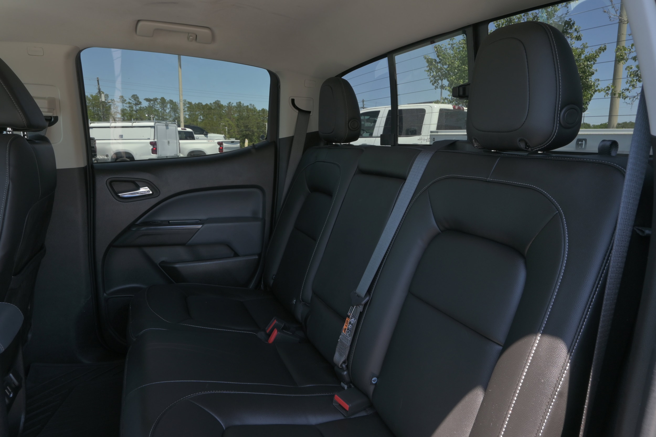 2022 Chevrolet Colorado 4WD Z71 photo 3