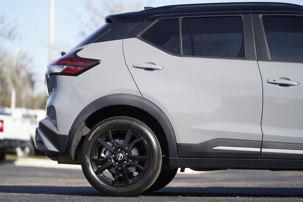 Used 2023 Nissan Kicks SR SUV