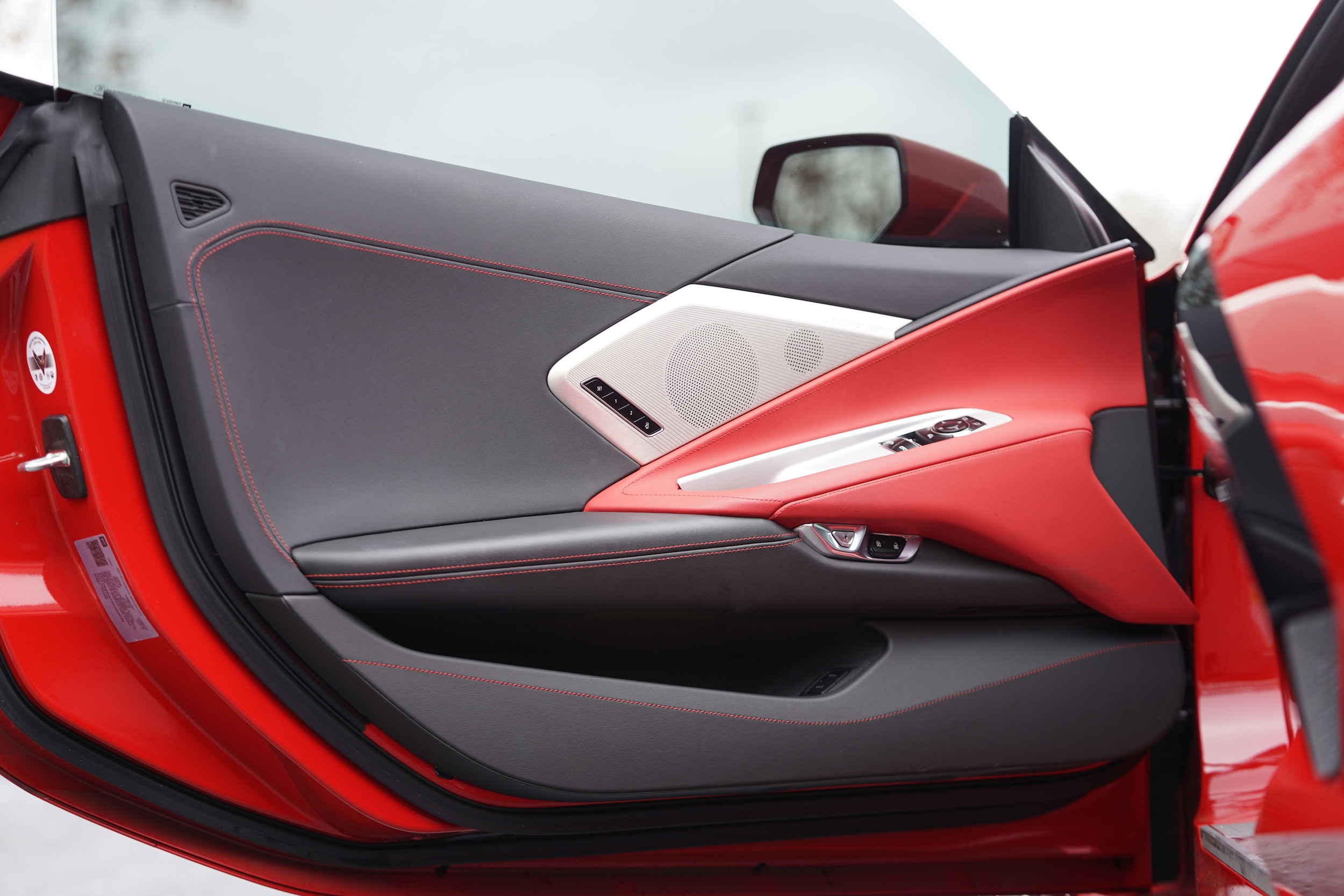 2025 Chevrolet Corvette 2LT photo 6