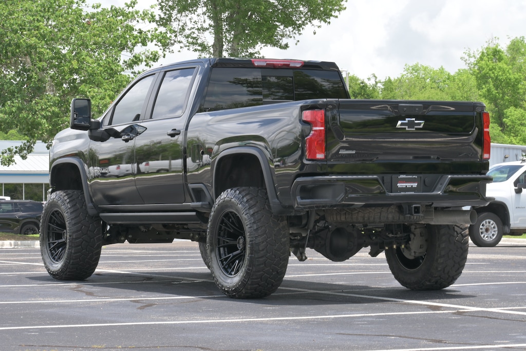 Used 2025 Chevrolet Silverado 2500HD ZR2 Pickup
