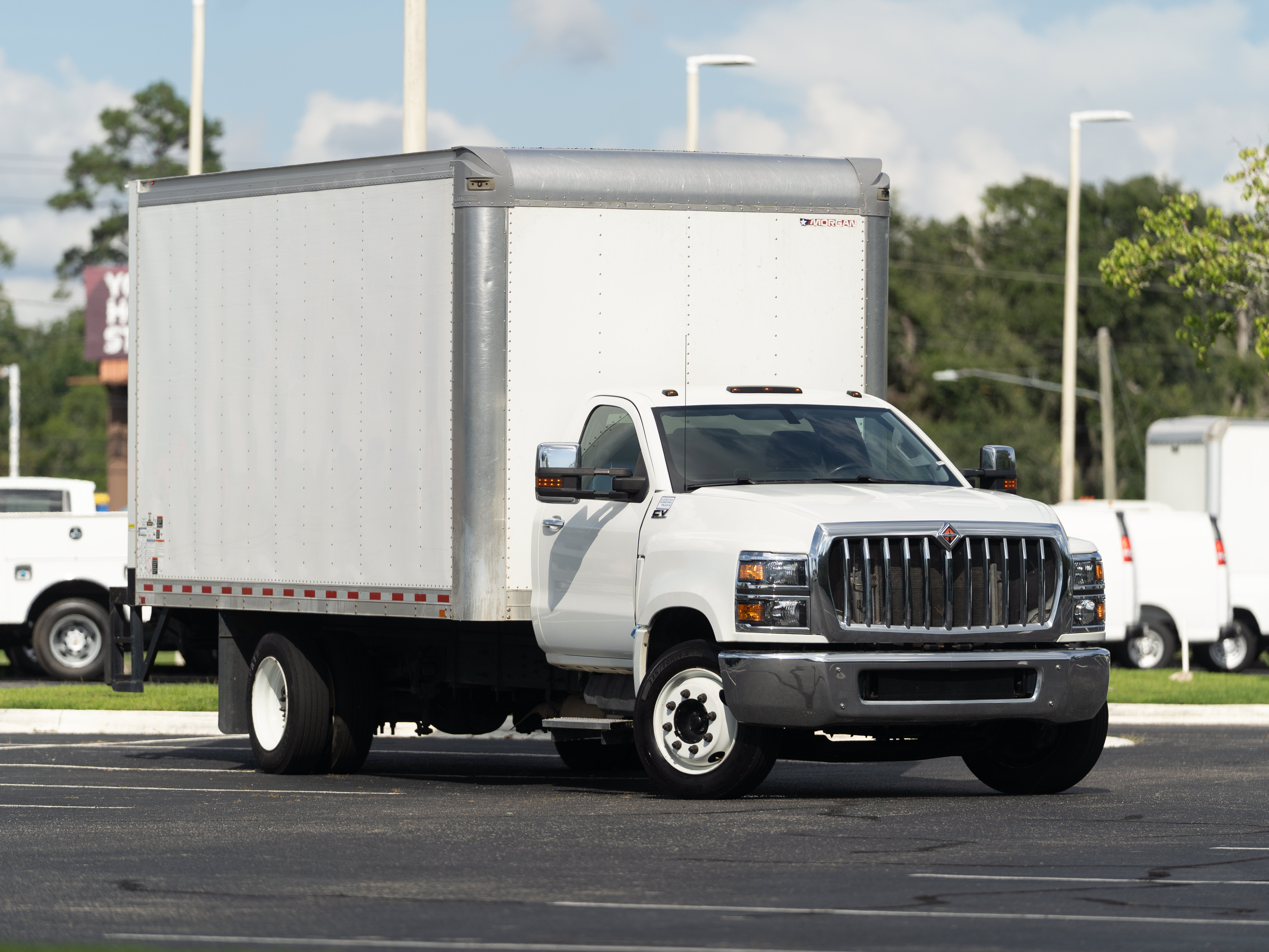 2022 International CV515 Box Truck Truck