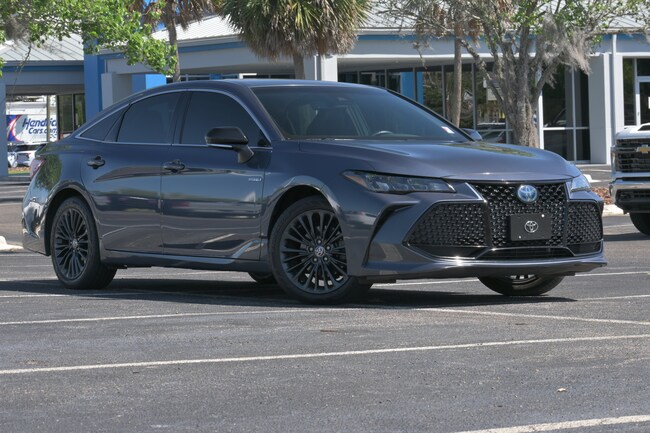 2021 Toyota Avalon Hybrid XSE Sedan
