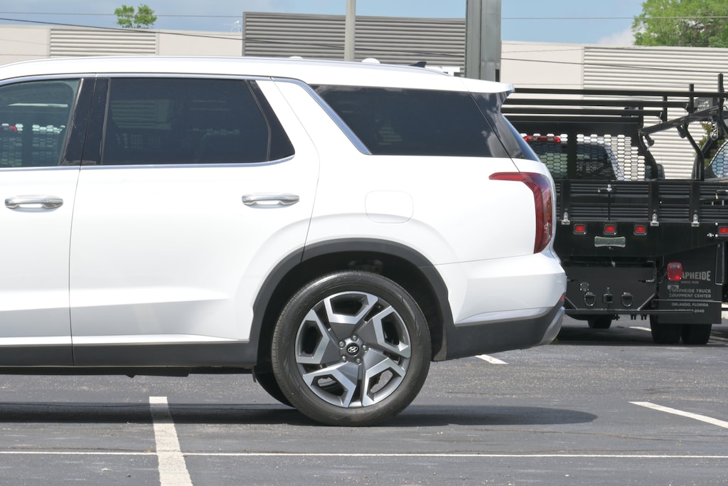 Used 2024 Hyundai Palisade SEL 7P SUV