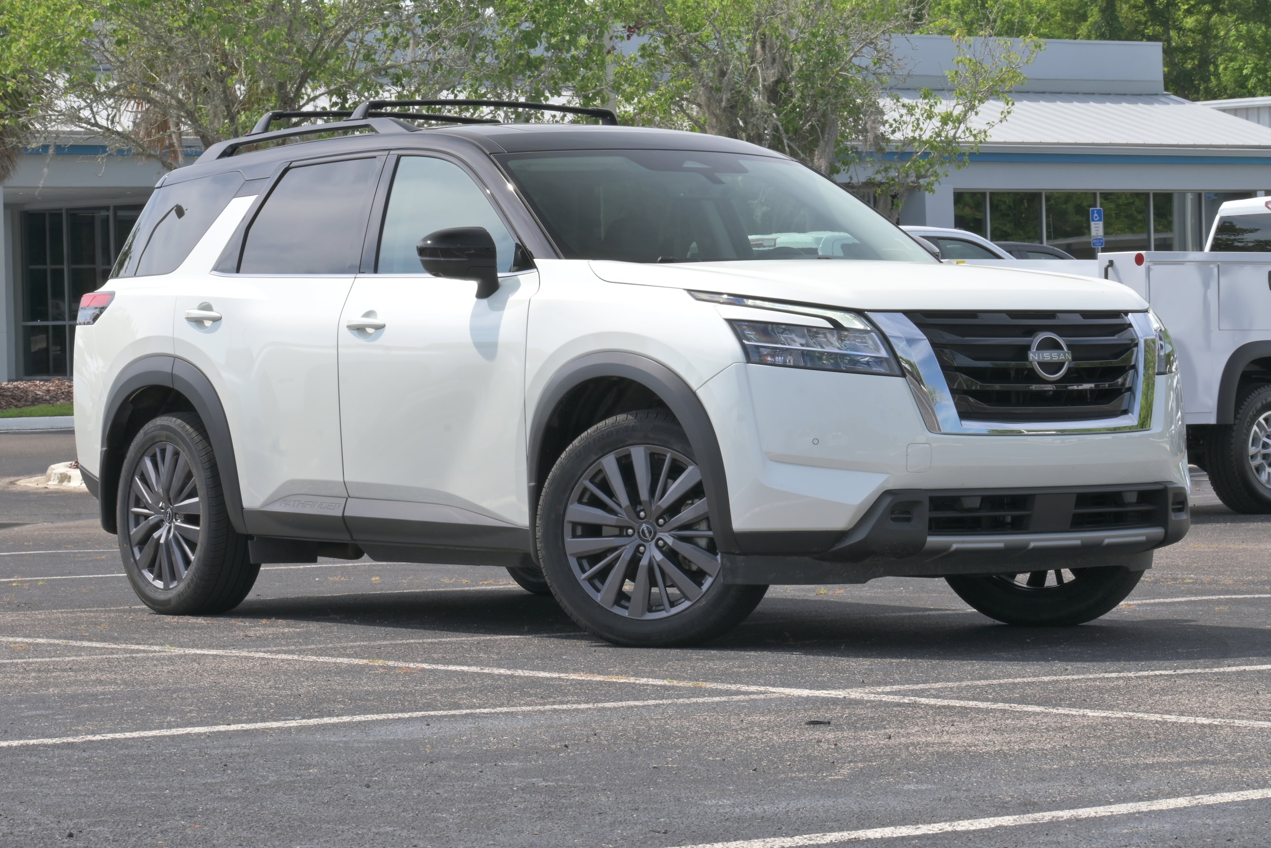 Nissan Pathfinder SL