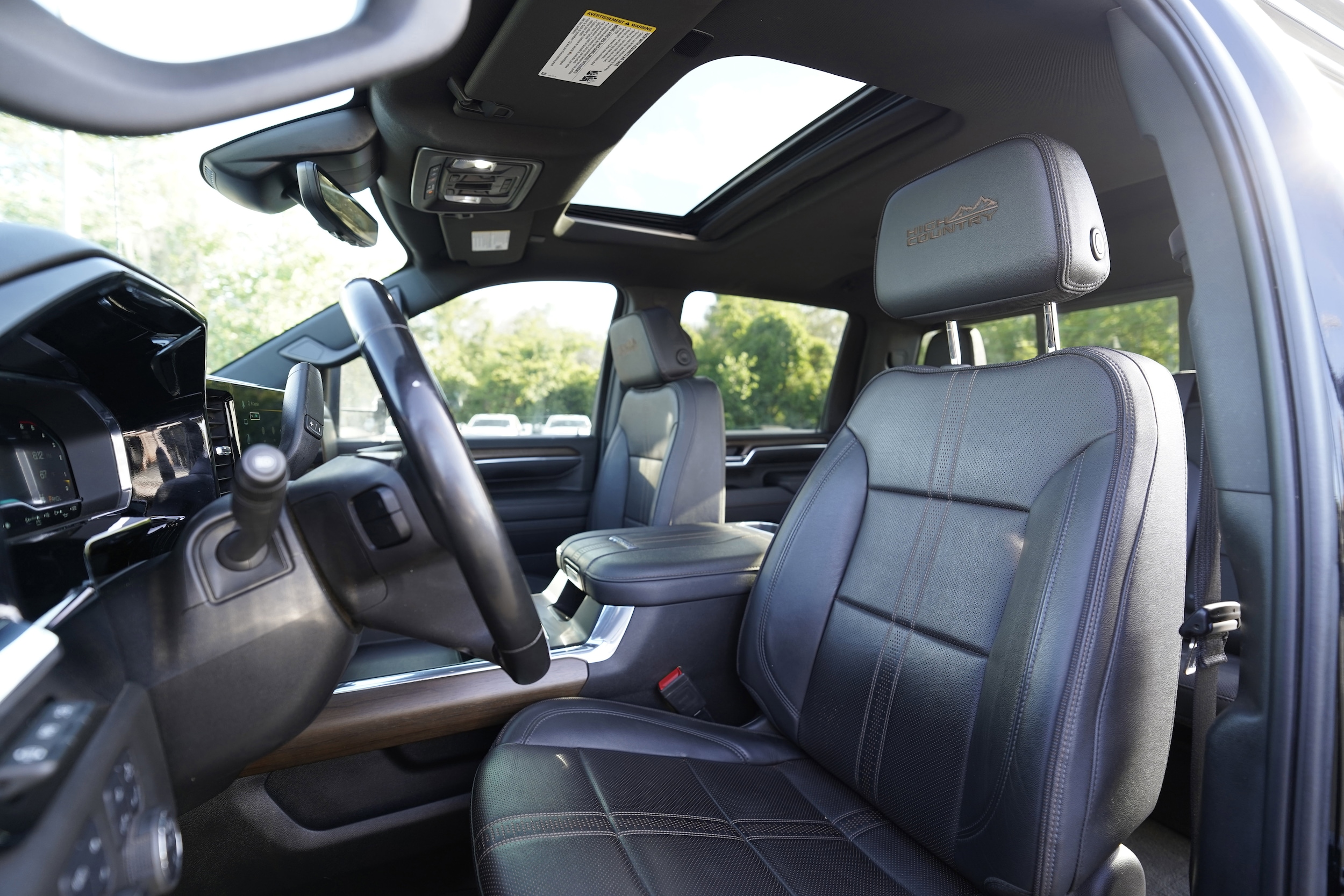 2024 Chevrolet Silverado 2500HD High Country photo 3