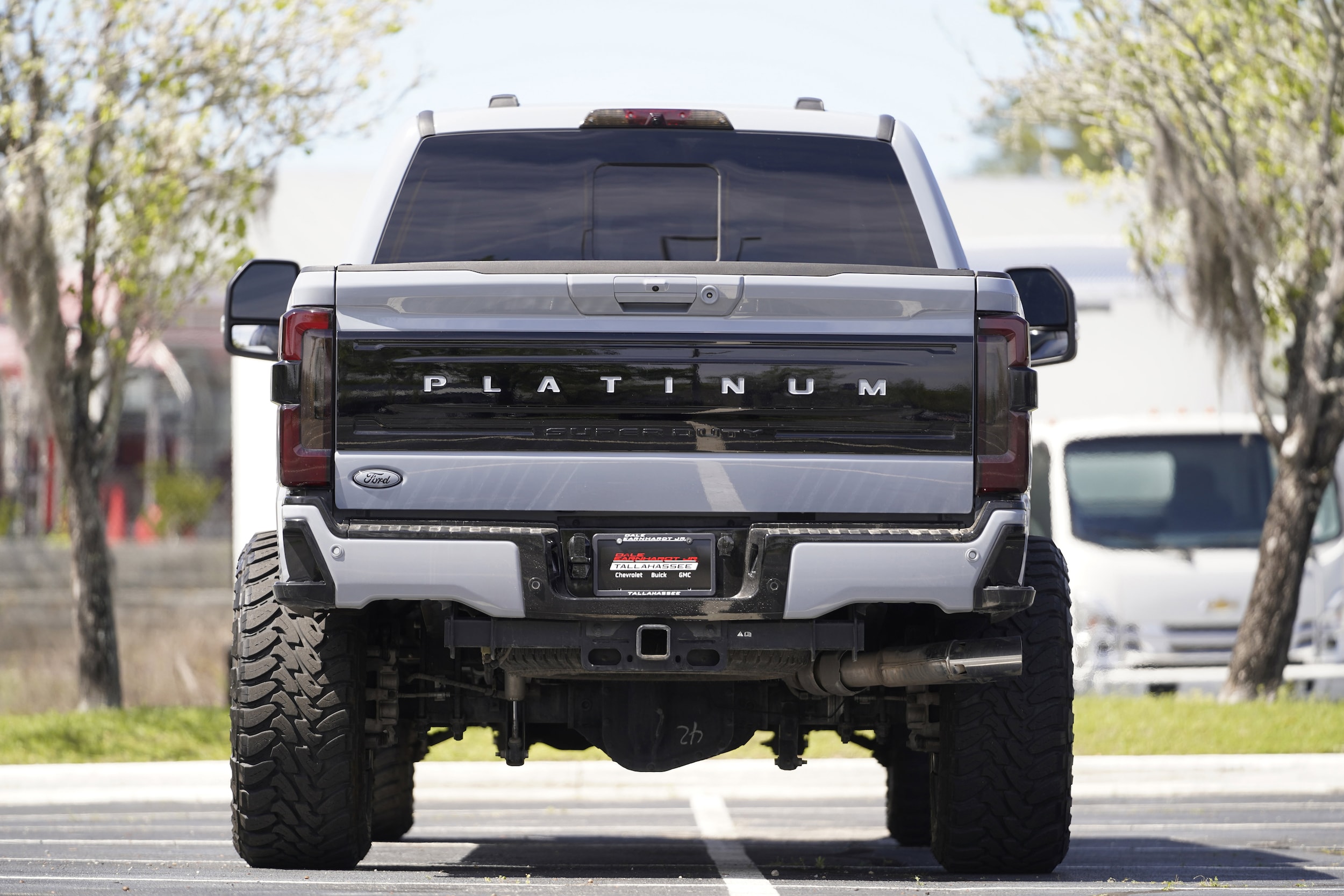 2024 Ford Super Duty F-250 SRW Platinum photo 3