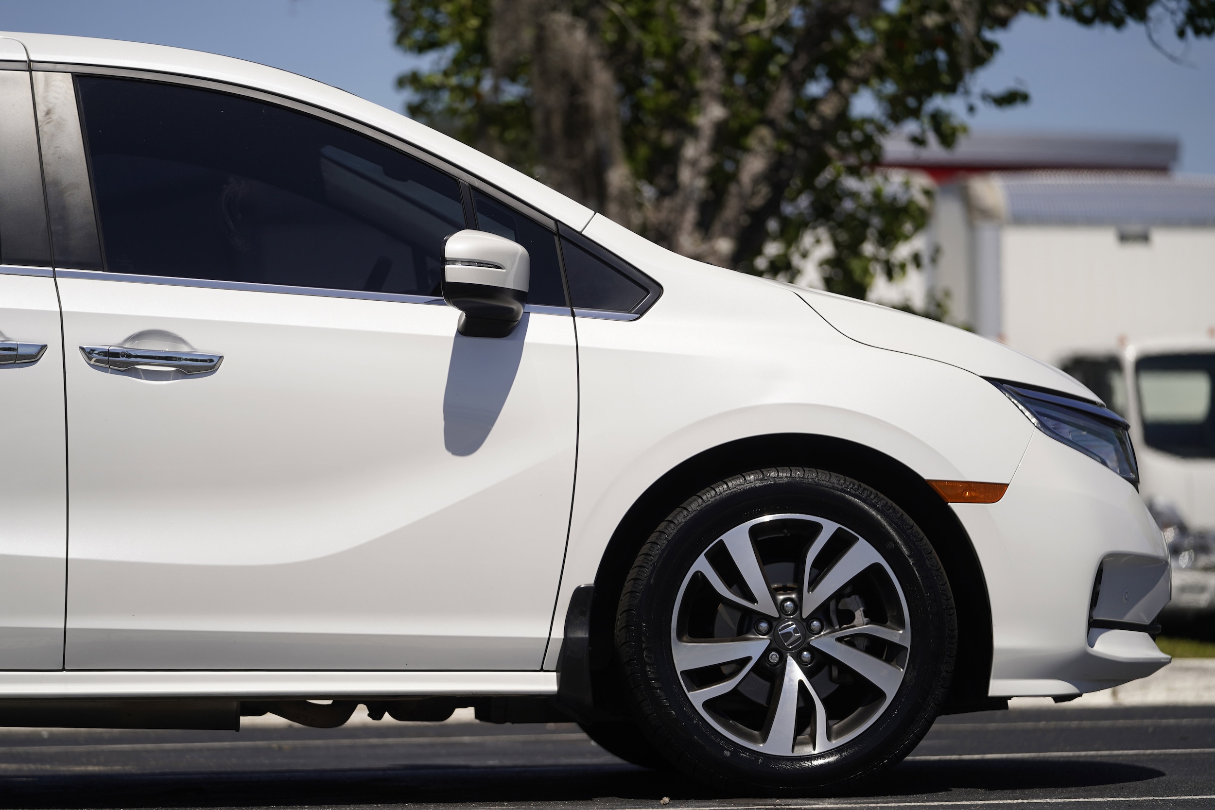 2024 Honda Odyssey Touring photo 5