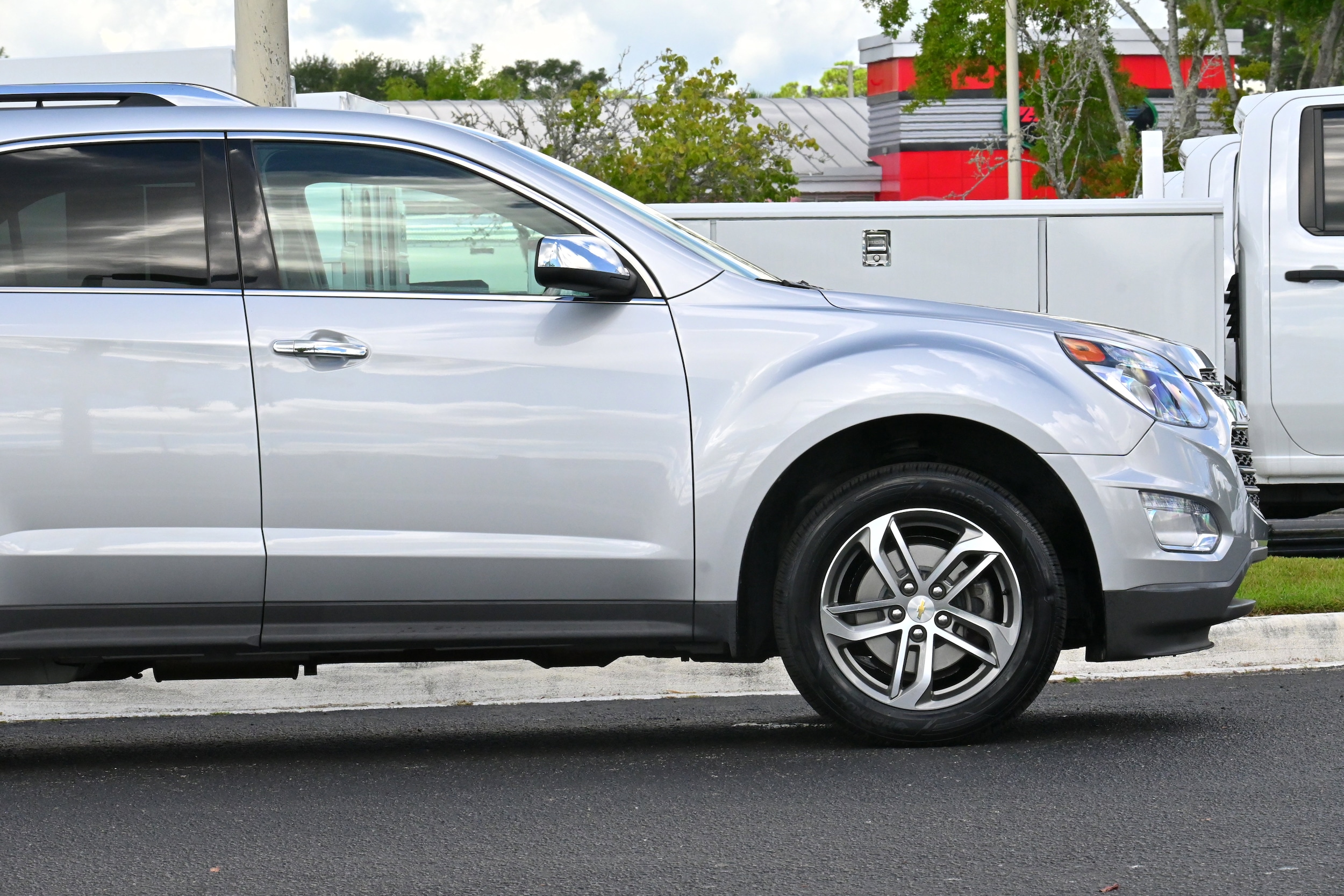 2017 Chevrolet Equinox Premier photo 5
