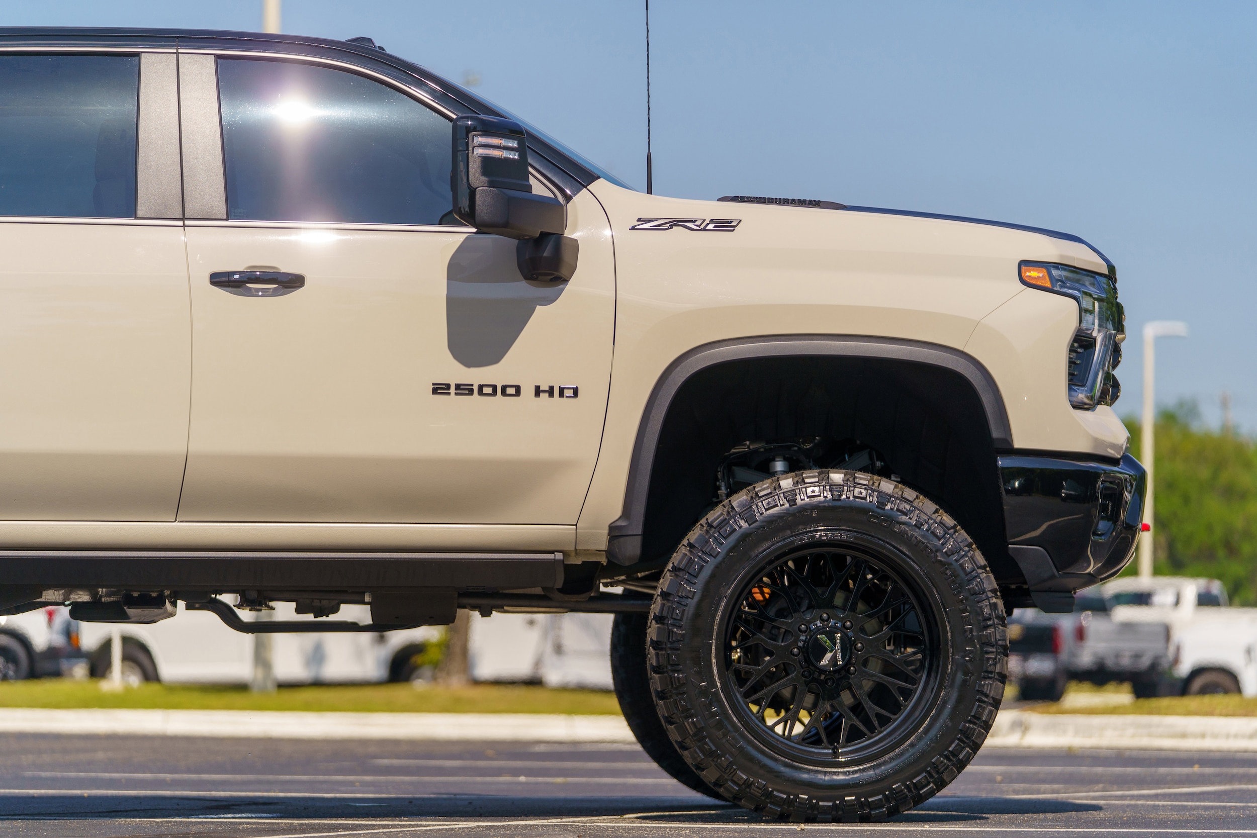 2026 Chevrolet Silverado 2500HD ZR2 photo 4