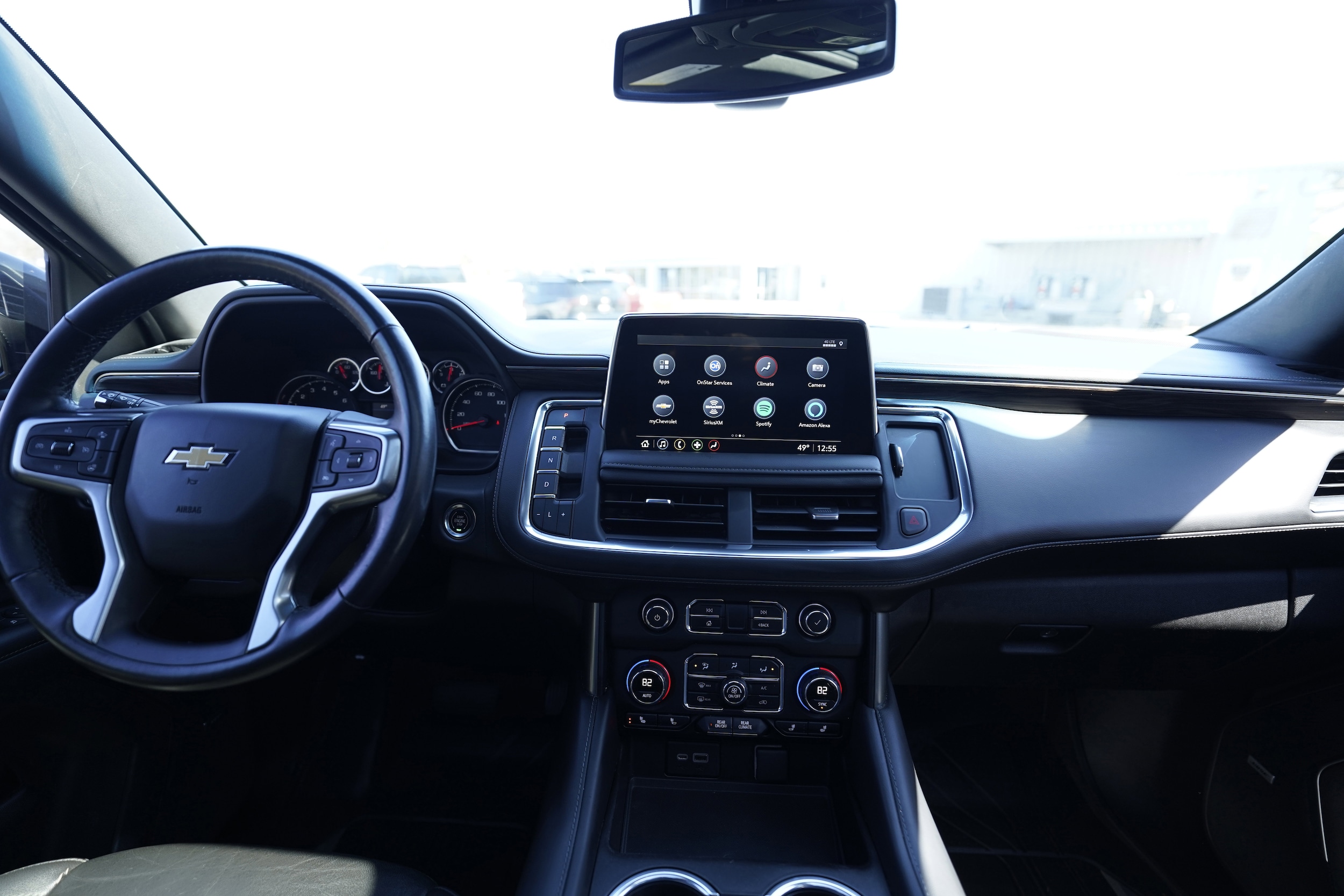 2021 Chevrolet Tahoe LT photo 3