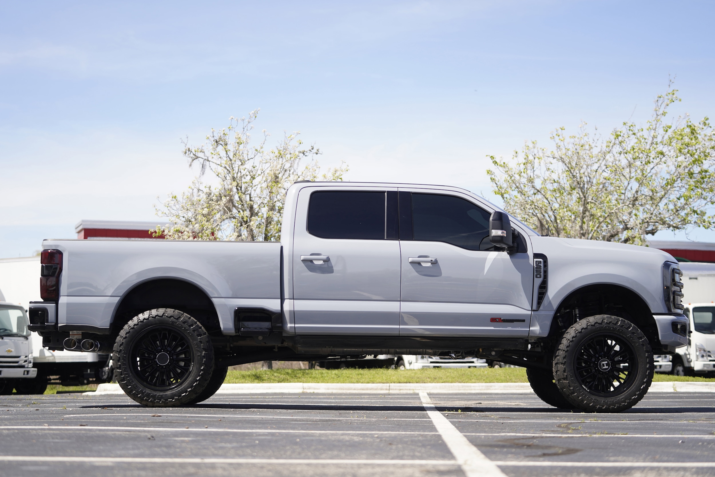 2024 Ford Super Duty F-250 SRW Platinum photo 5