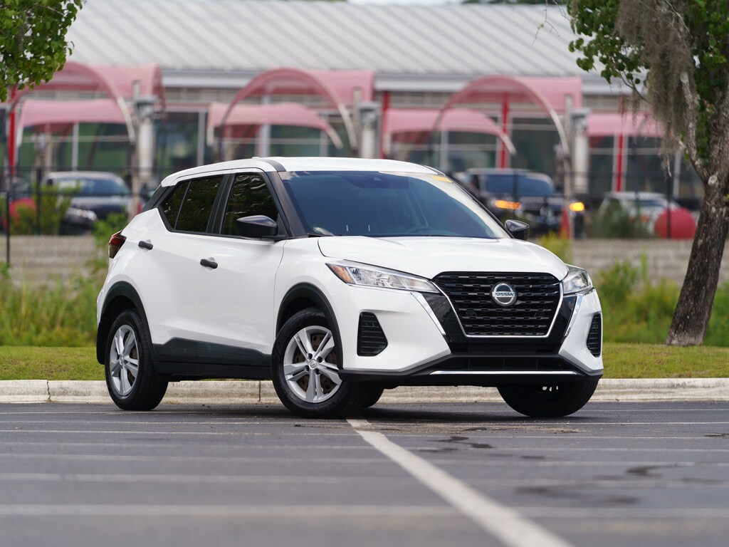 Used 2021 Nissan Kicks S SUV