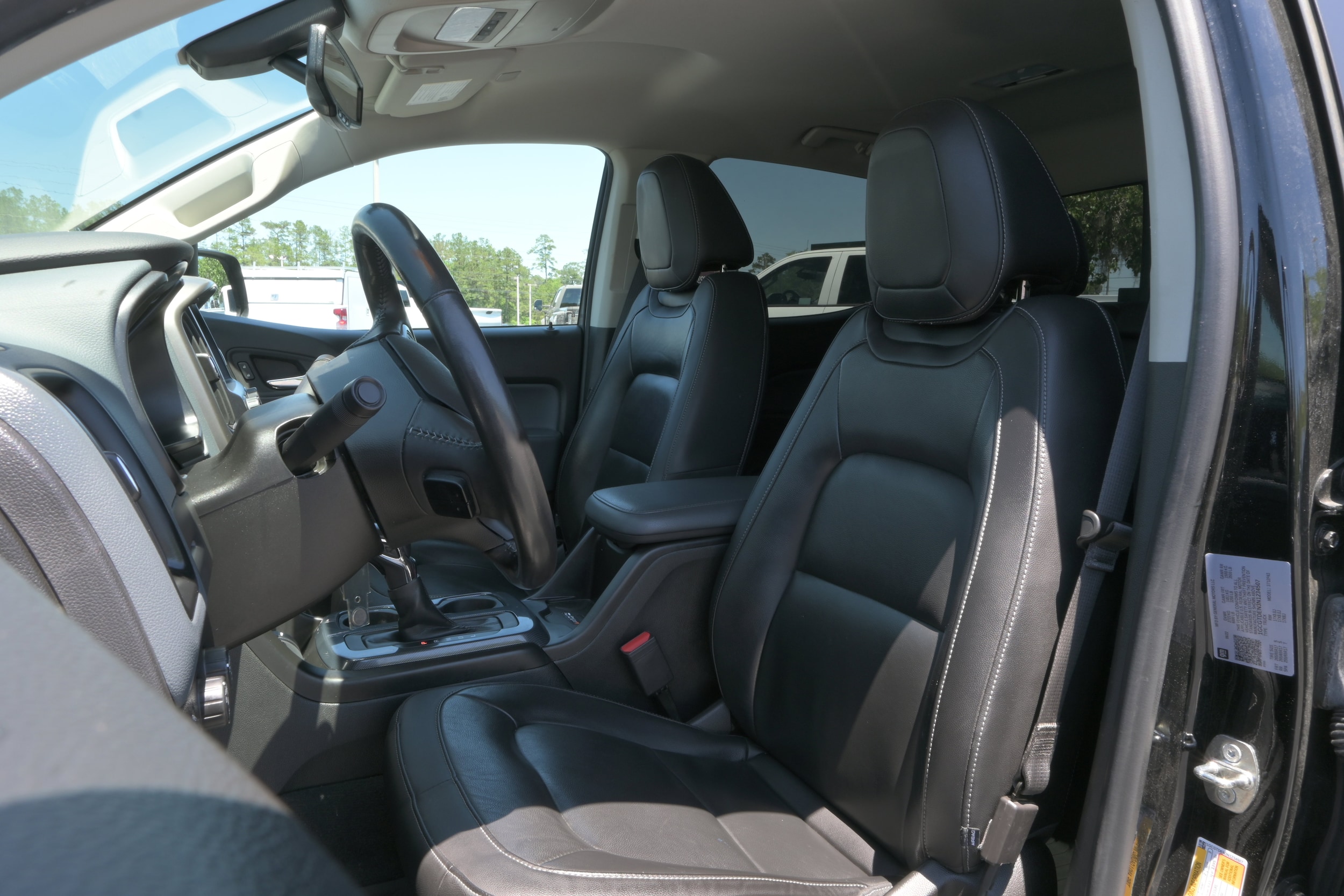 2022 Chevrolet Colorado 4WD Z71 photo 6