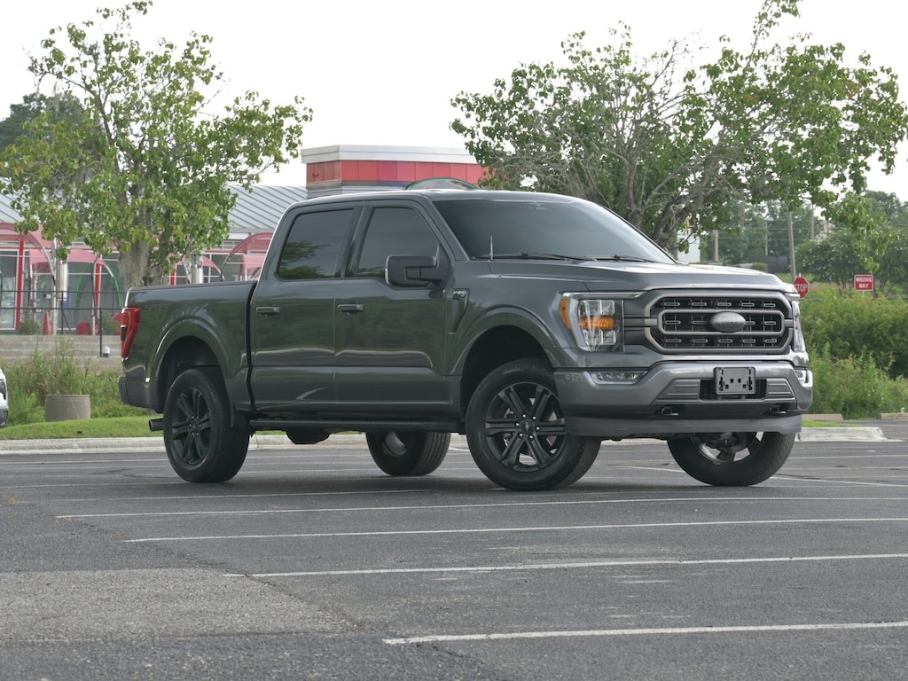 Used 2023 Ford F-150 XLT Pickup