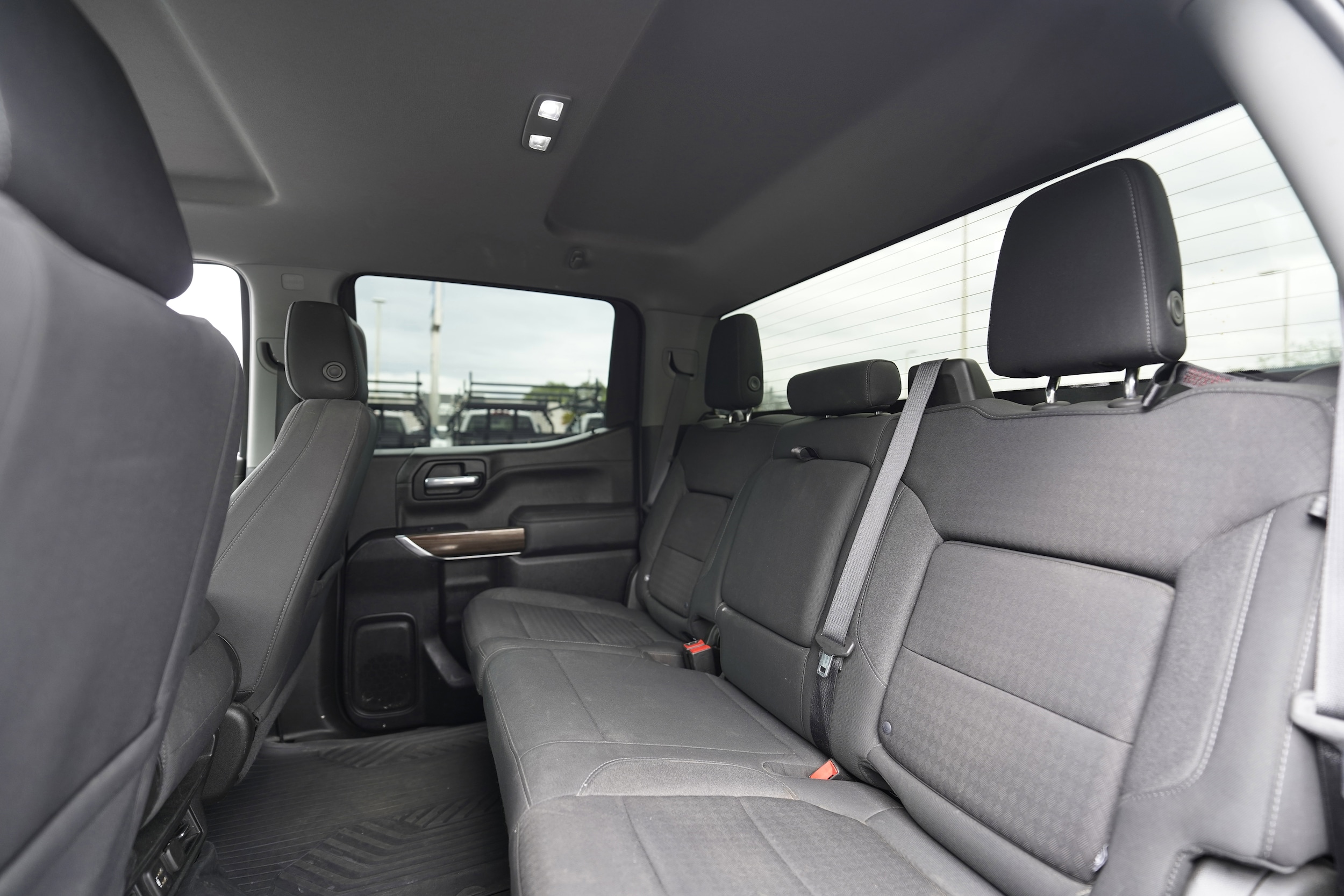 2021 Chevrolet Silverado 1500 RST photo 3