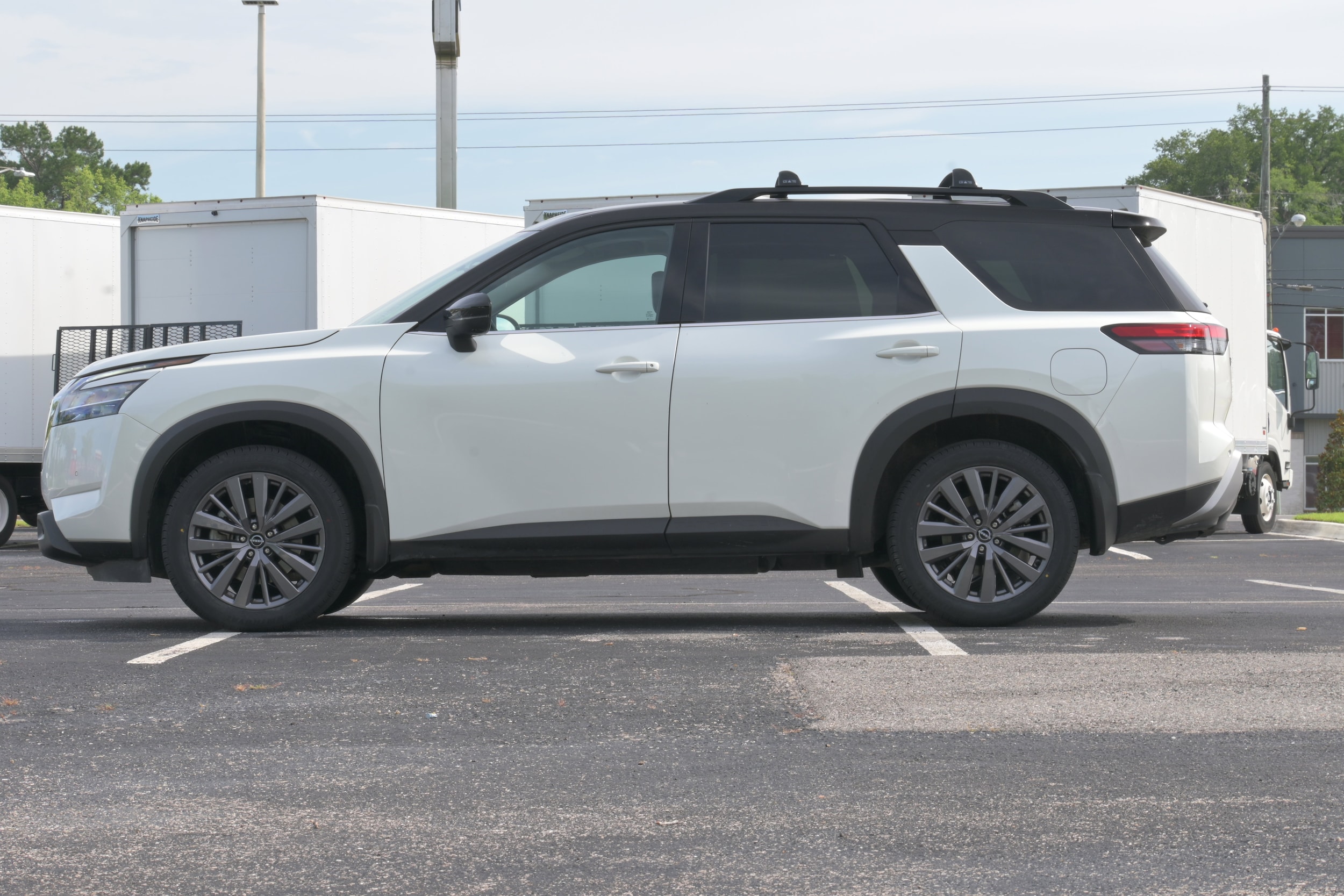 Nissan Pathfinder SL