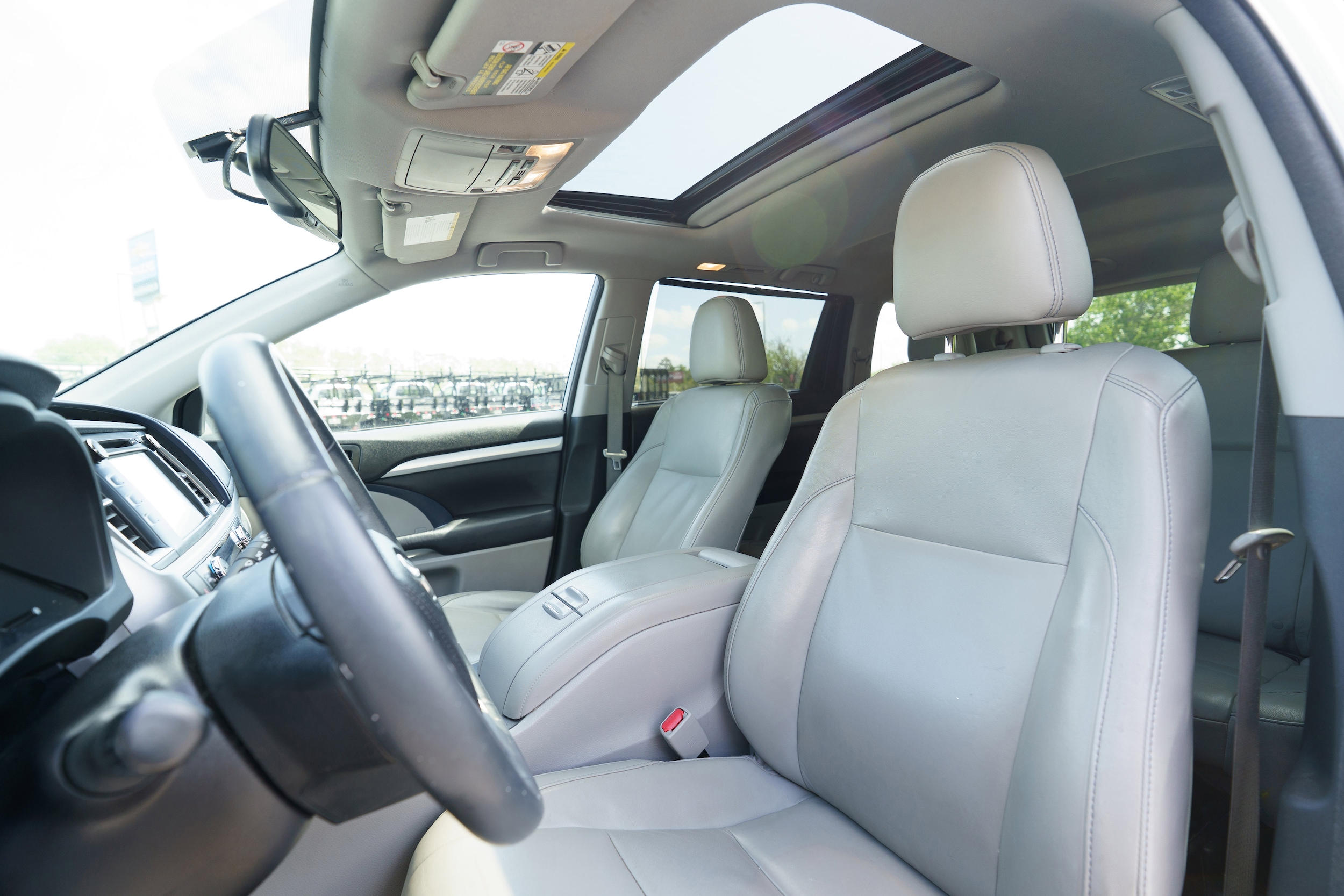 2016 Toyota Highlander XLE photo 3