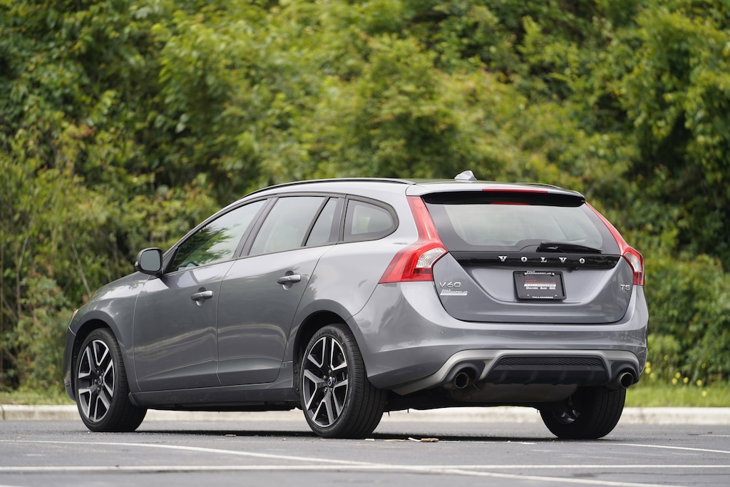 Used 2018 Volvo V60 Dynamic Wagon