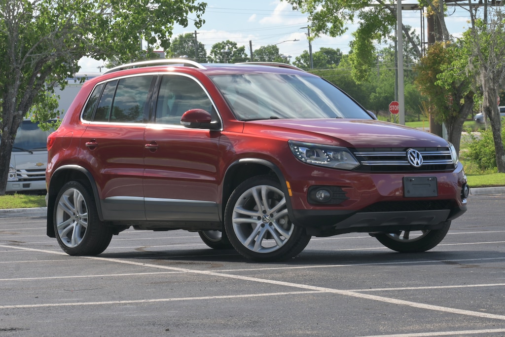 Used 2013 Volkswagen Tiguan SE SUV