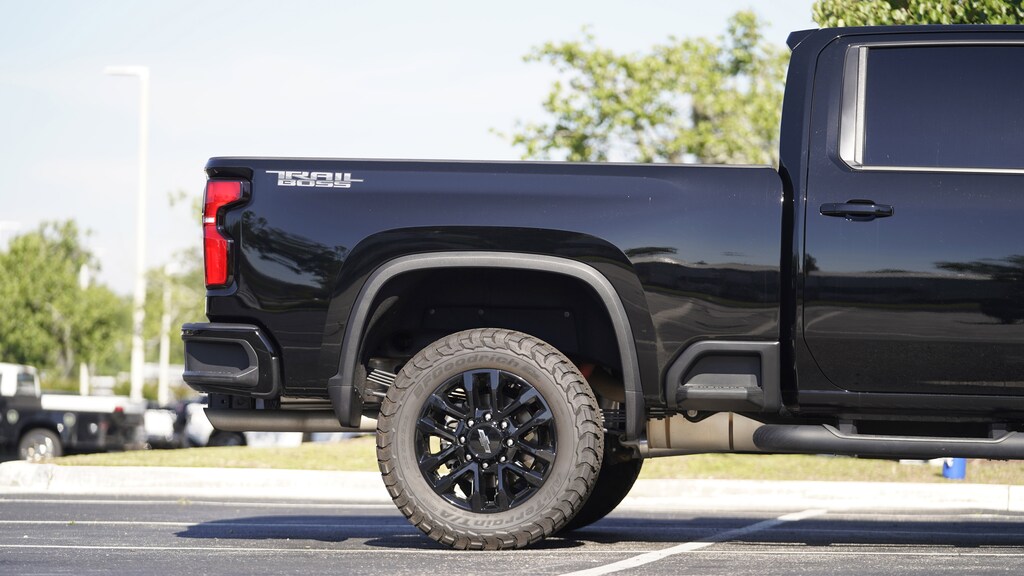 Used 2025 Chevrolet Silverado 2500HD LT Pickup