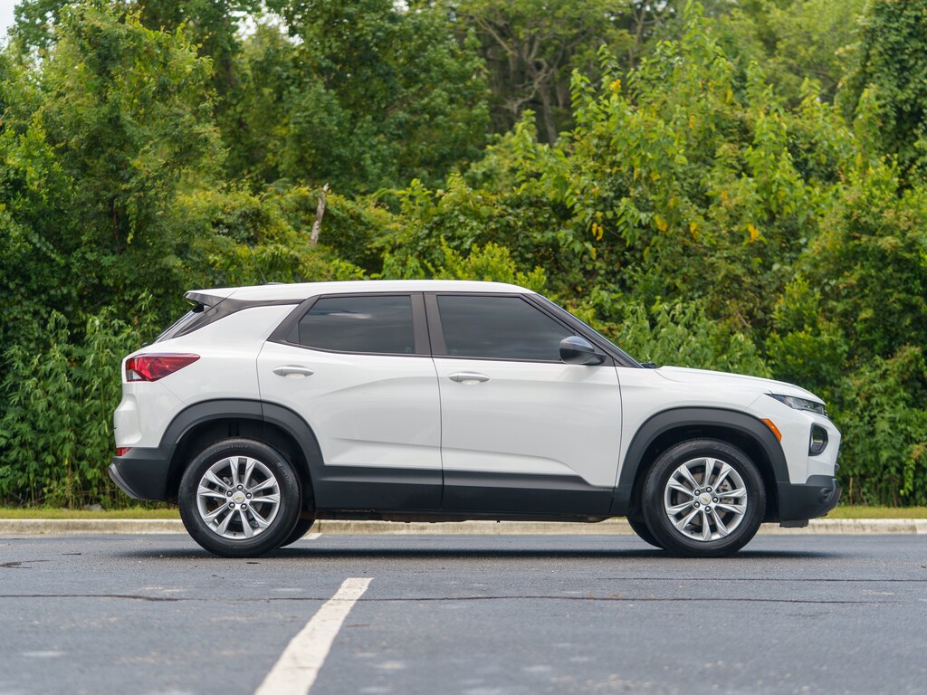 Used 2023 Chevrolet Trailblazer LS SUV