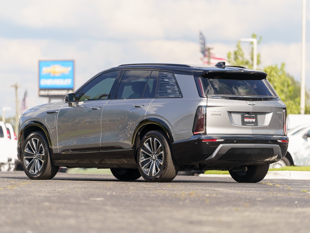 Used 2026 CADILLAC Vistiq Sport SUV