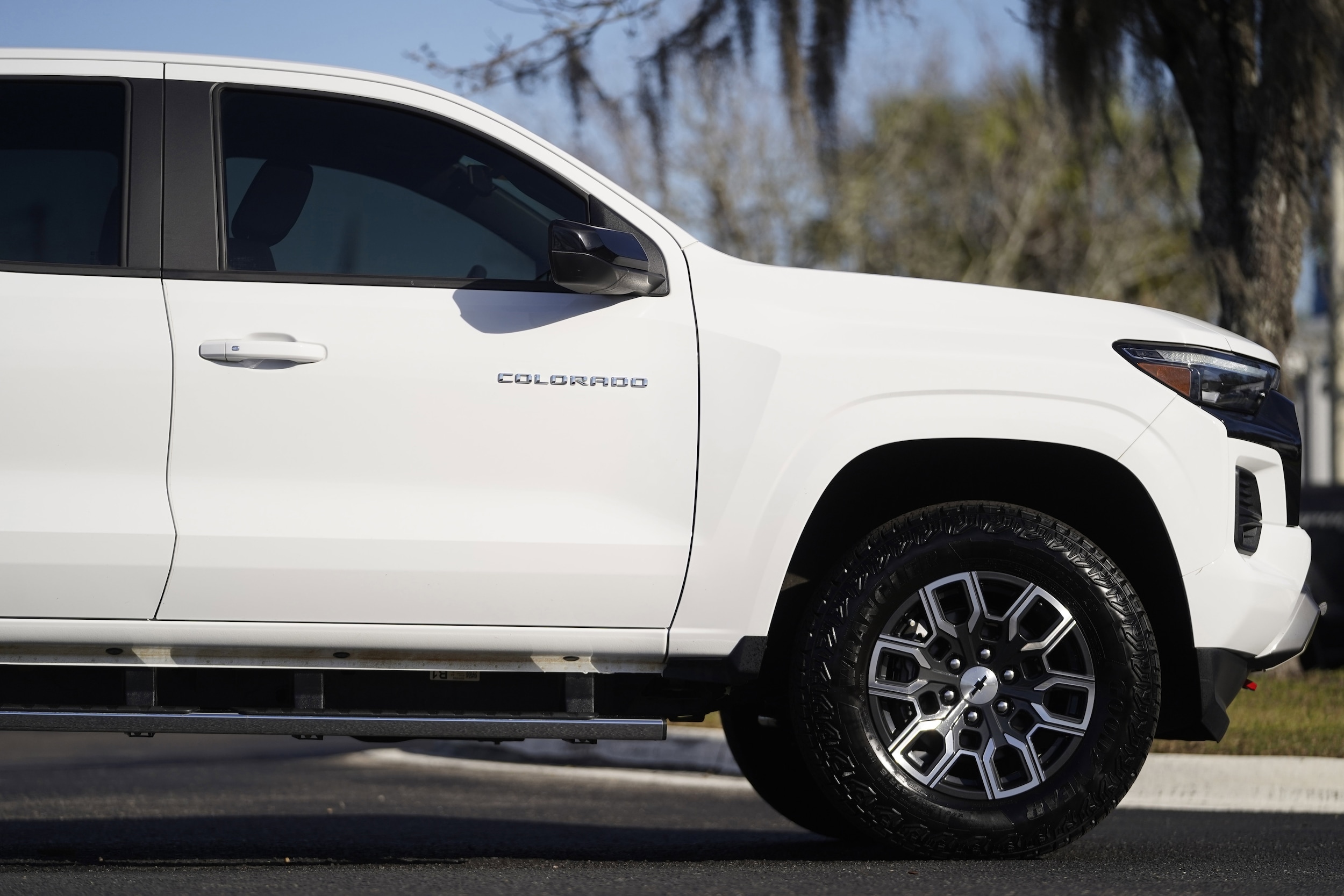 2024 Chevrolet Colorado 4WD Z71 photo 4