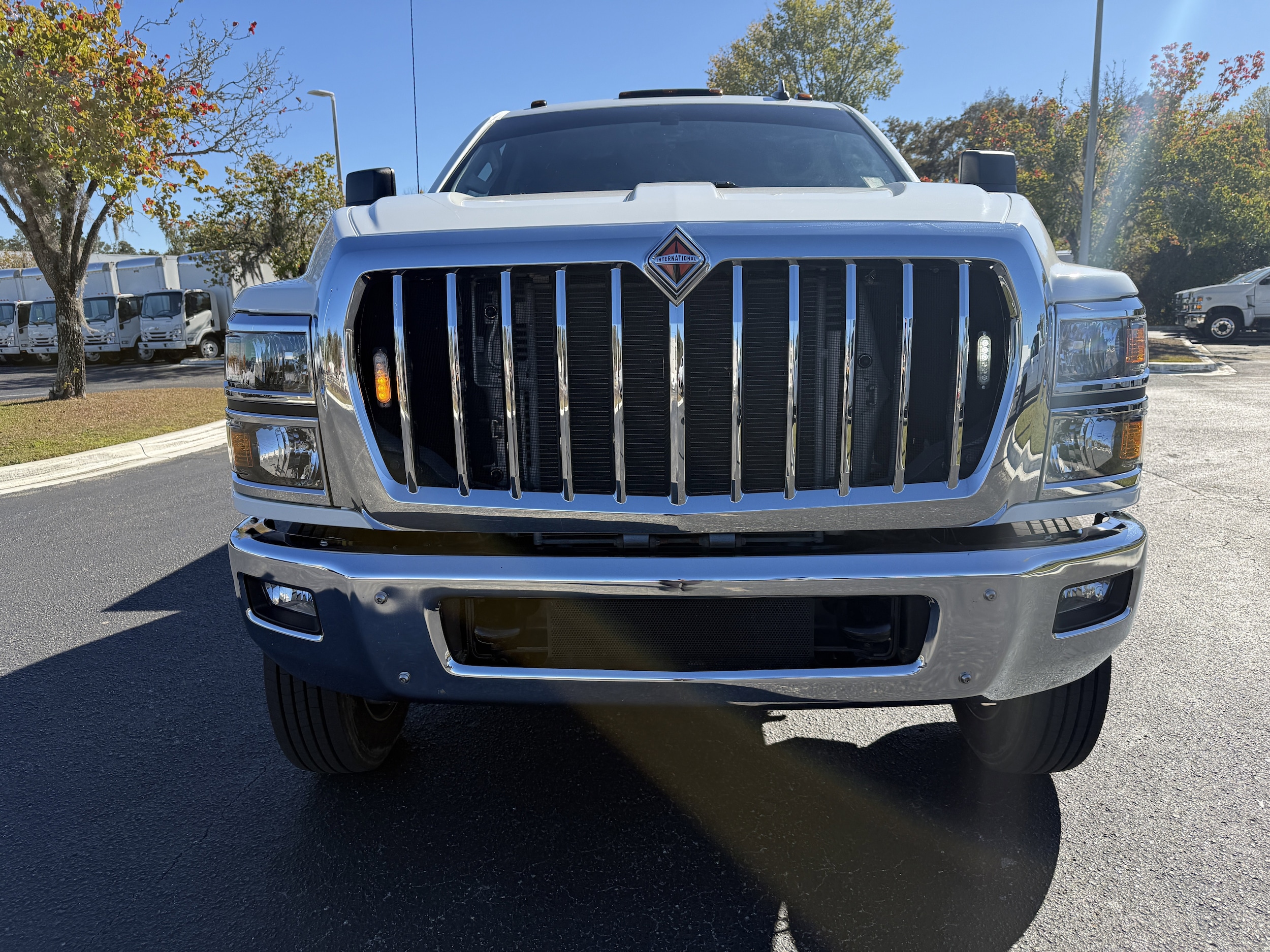 2022 International CV515 photo 2