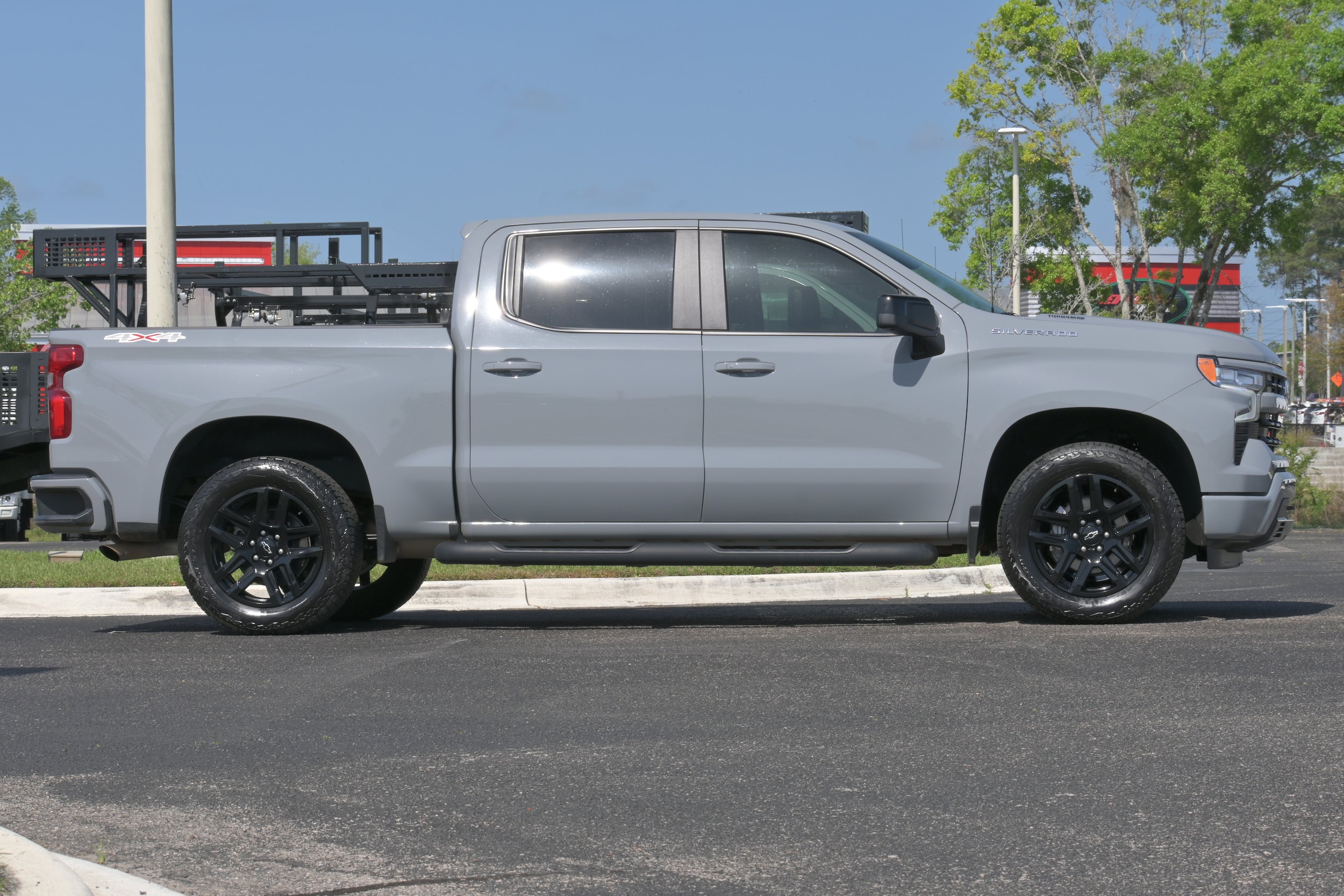 2025 Chevrolet Silverado 1500 RST photo 5