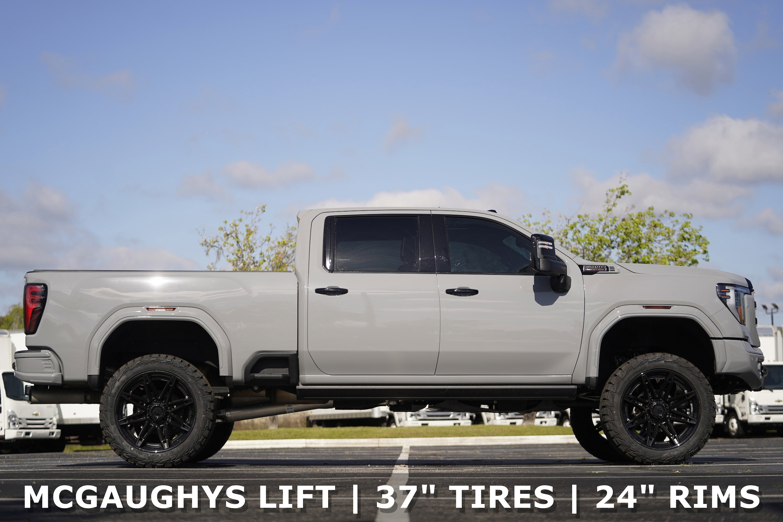 2024 GMC Sierra 2500HD AT4X AEV photo 5