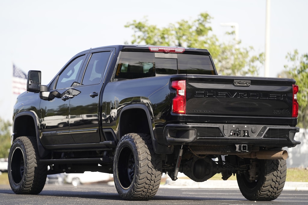 Used 2024 Chevrolet Silverado 2500HD High Country Pickup